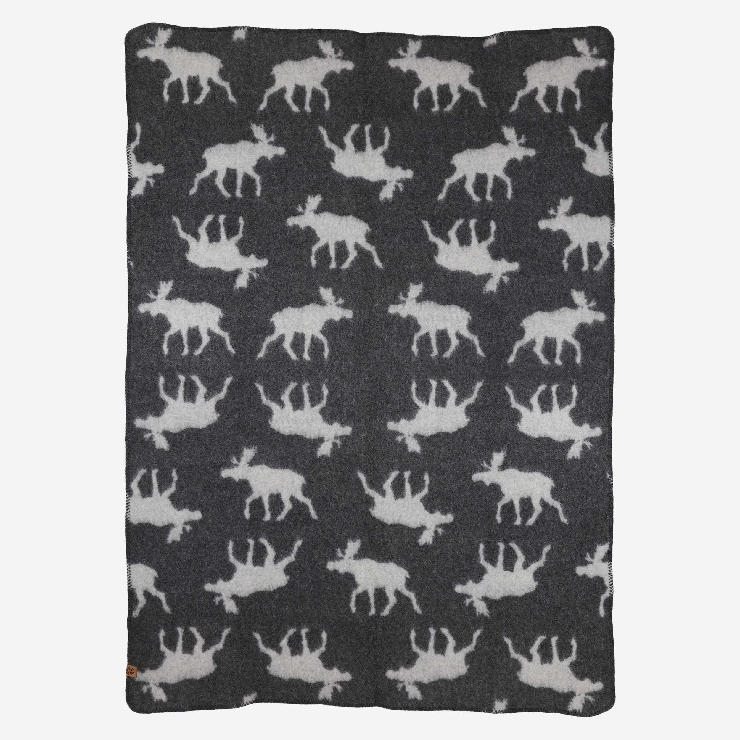 Bjarmi 100% wool blanket with moose pattern