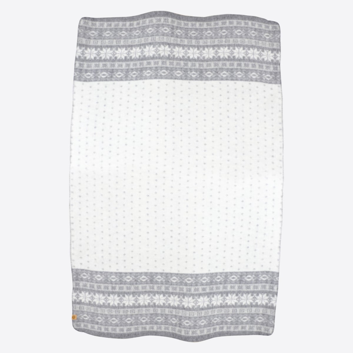 frostros-backside-norway-design-wool-blanket-6.jpeg