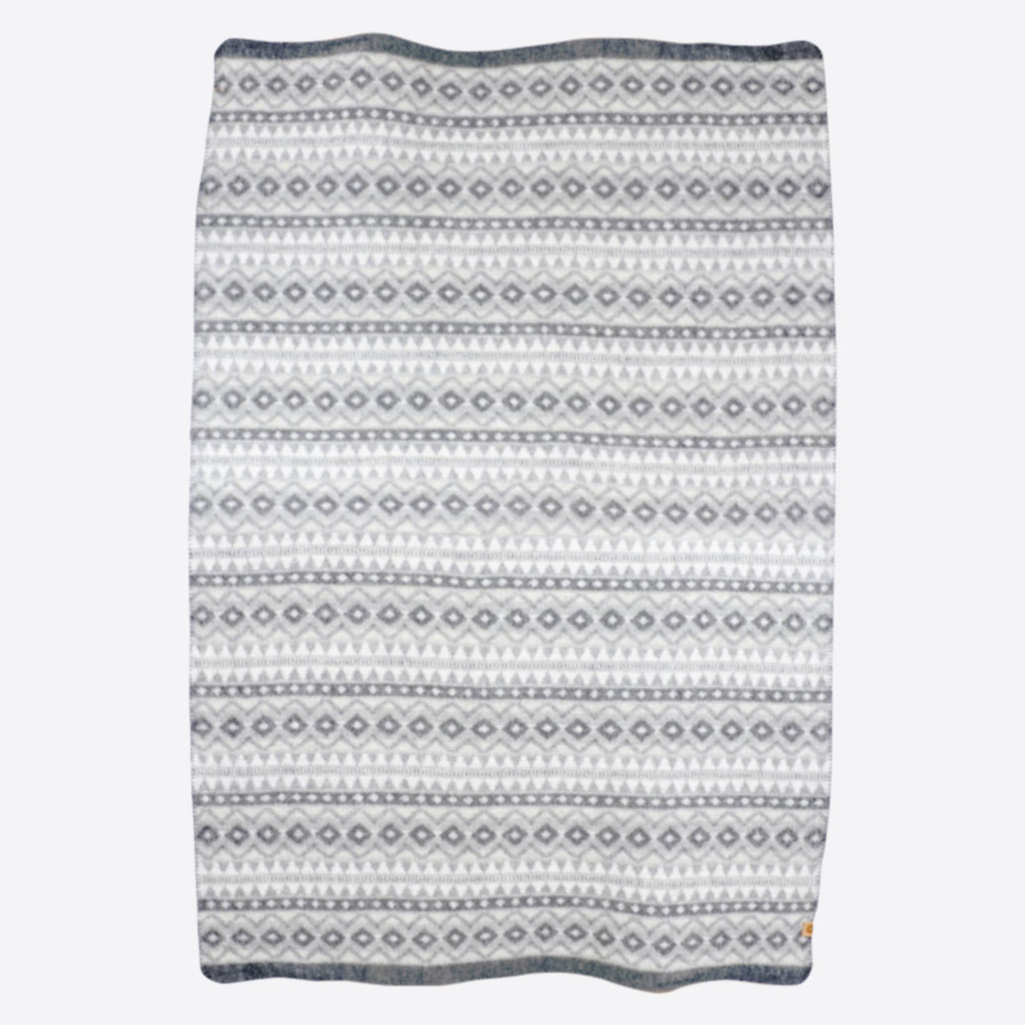 Hofsá Scandinavian design wool blanket 