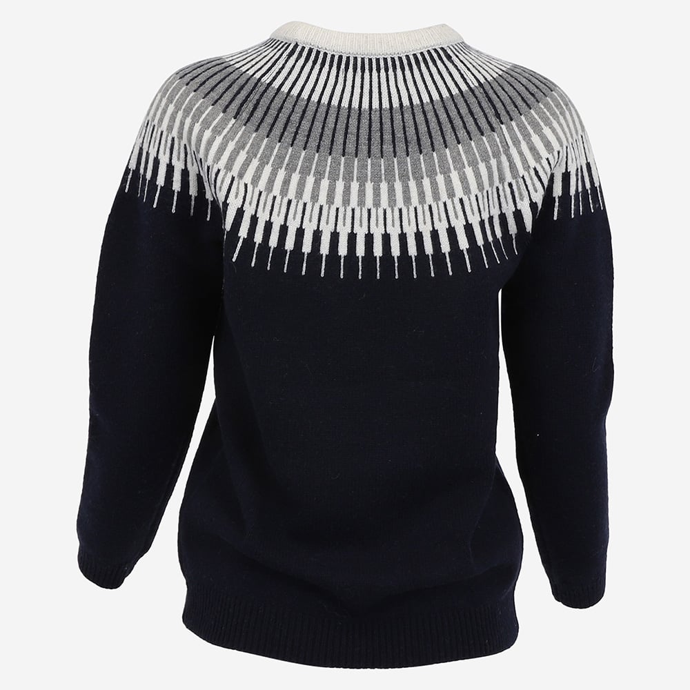Minna wool sweater with Nordic design