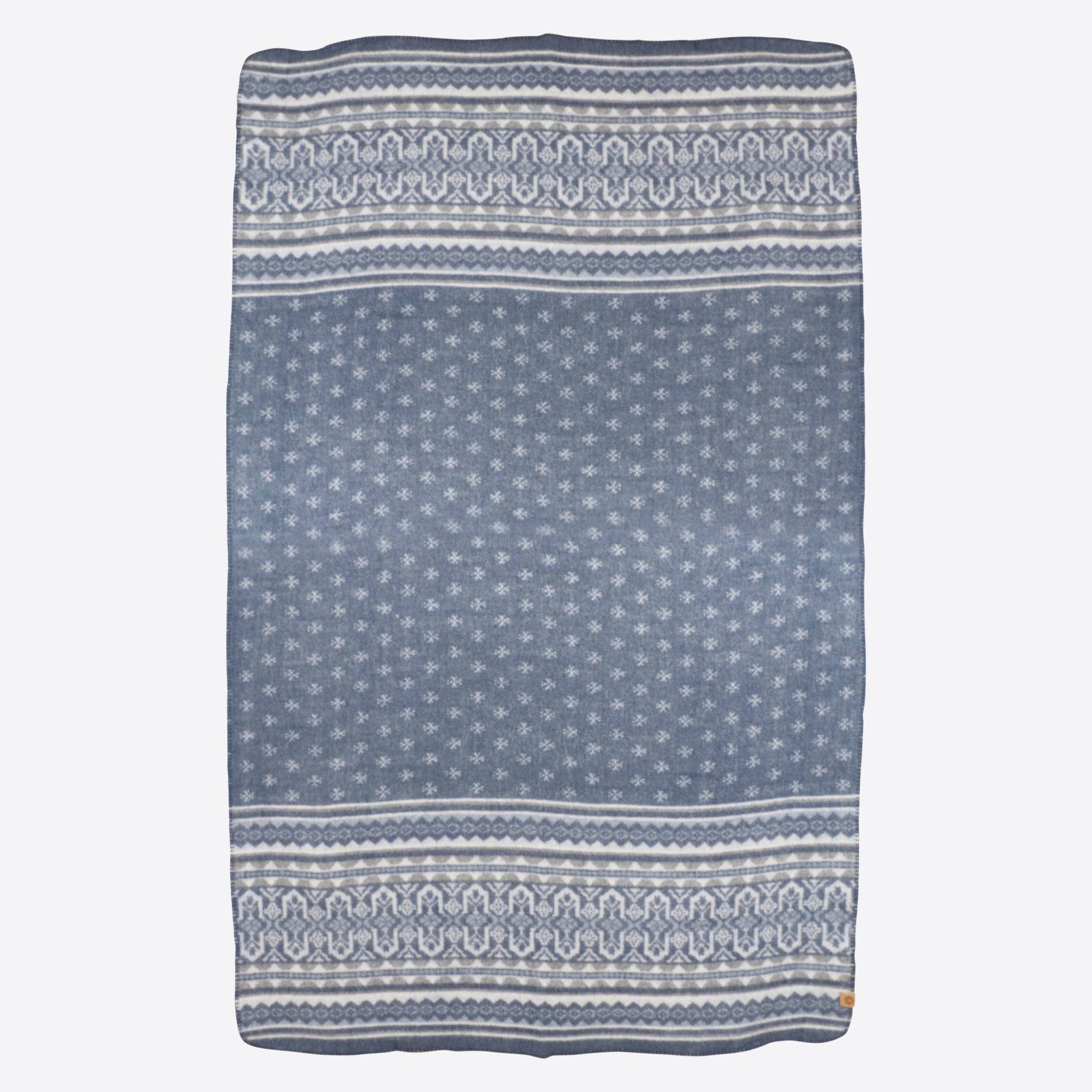 sigurros-front-norway-design-wool-blanket.jpeg