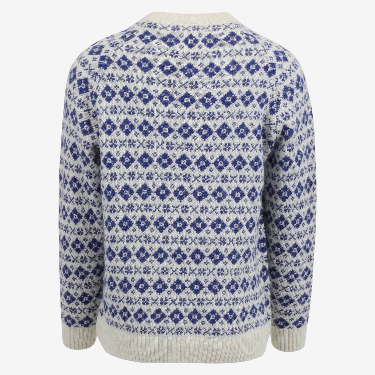 vaglaskogur-wool-sweater-nordic-pattern-faroe-islands_689.jpeg