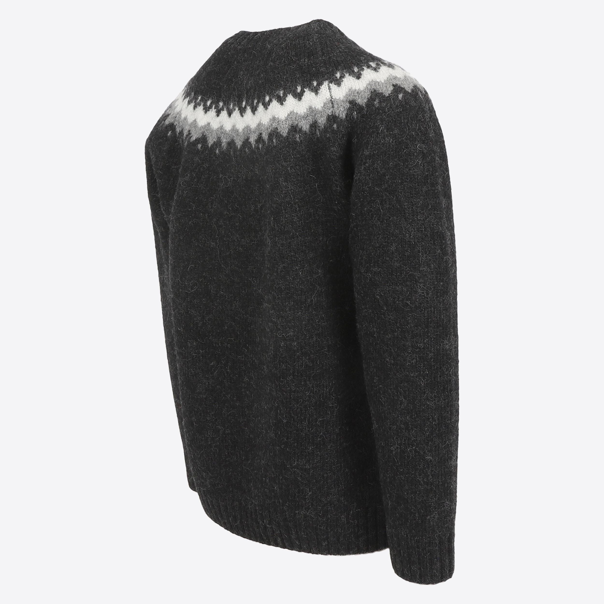 Vík-Wollpullover mit isländischem Design 