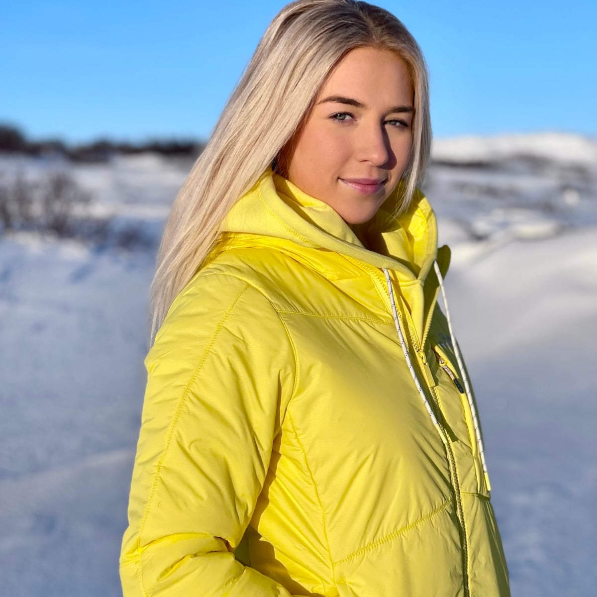wool-insulated-clothing-coat-icelandic-wool-inside7.jpeg
