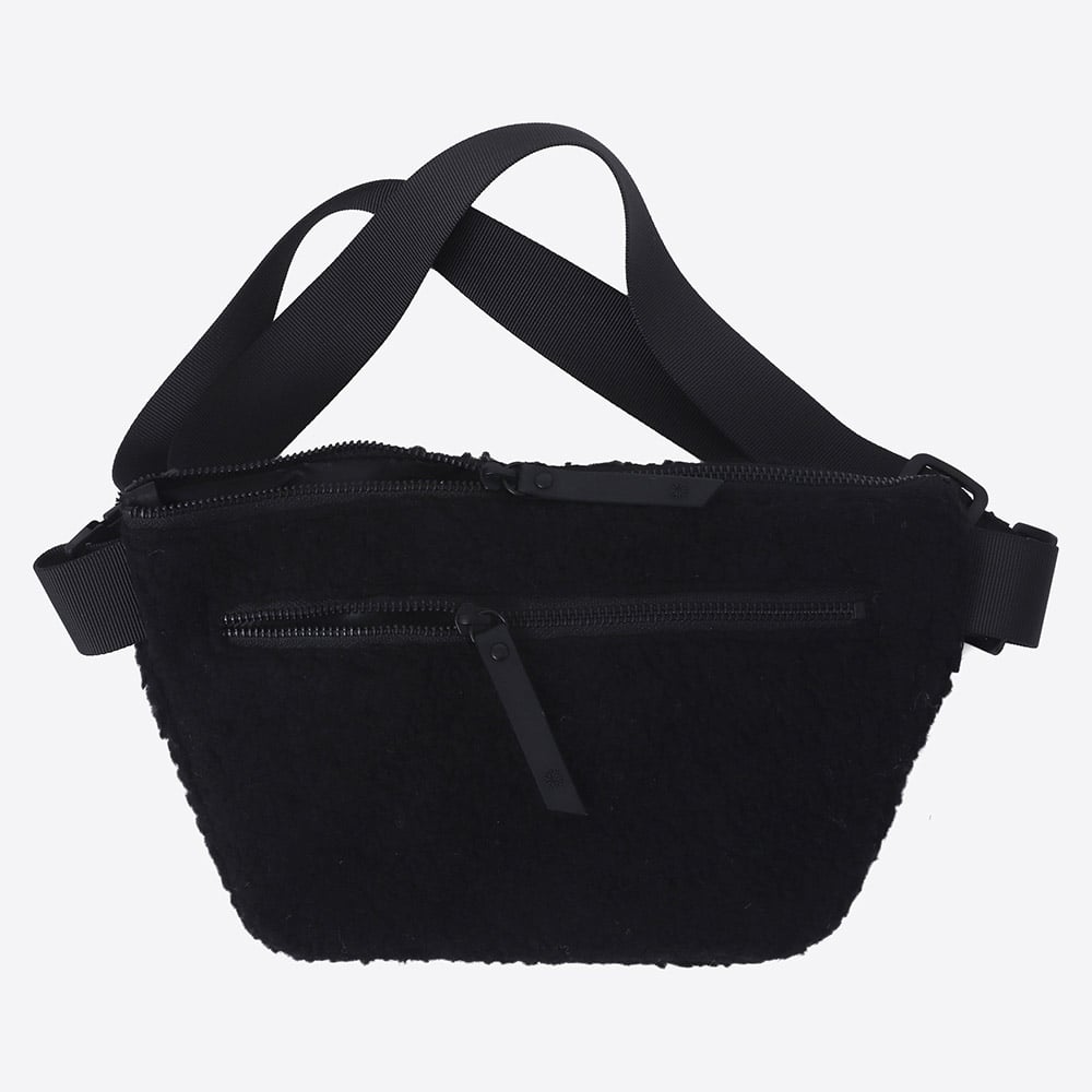 grjotgardar-bumbag-fannypack-icewear_94.jpeg