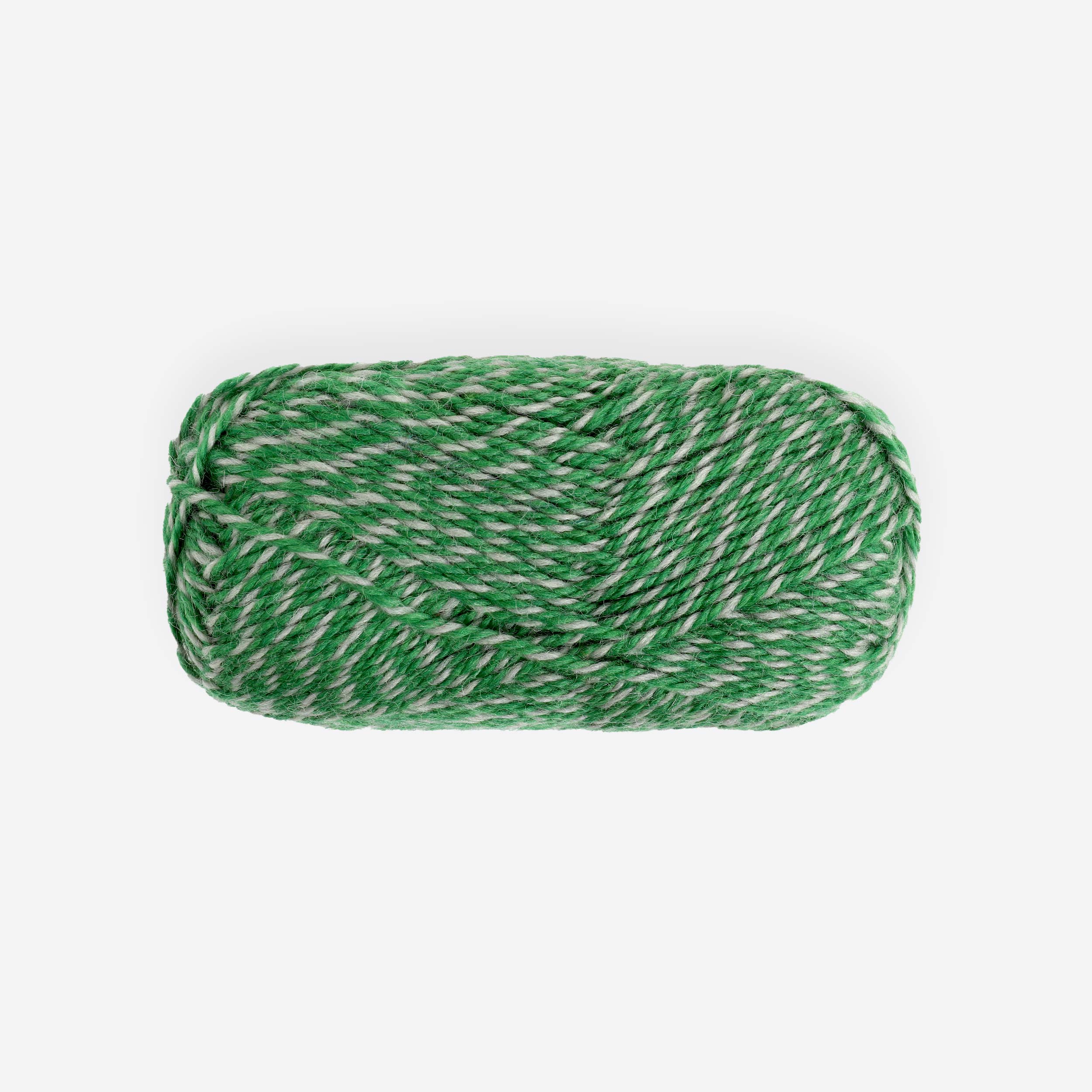 Saga-Yrja wool blend knitting yarn