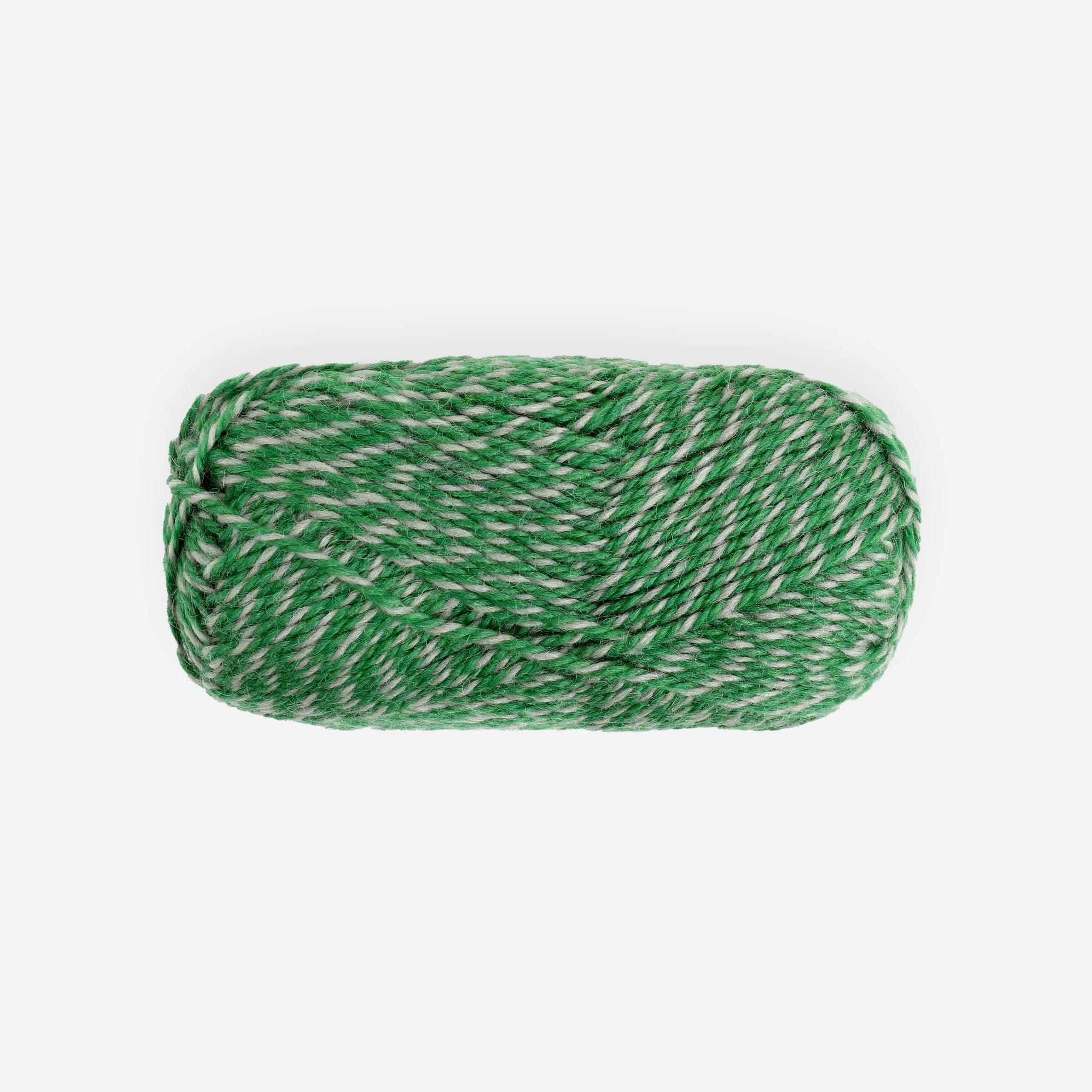 Saga-Yrja wool blend knitting yarn