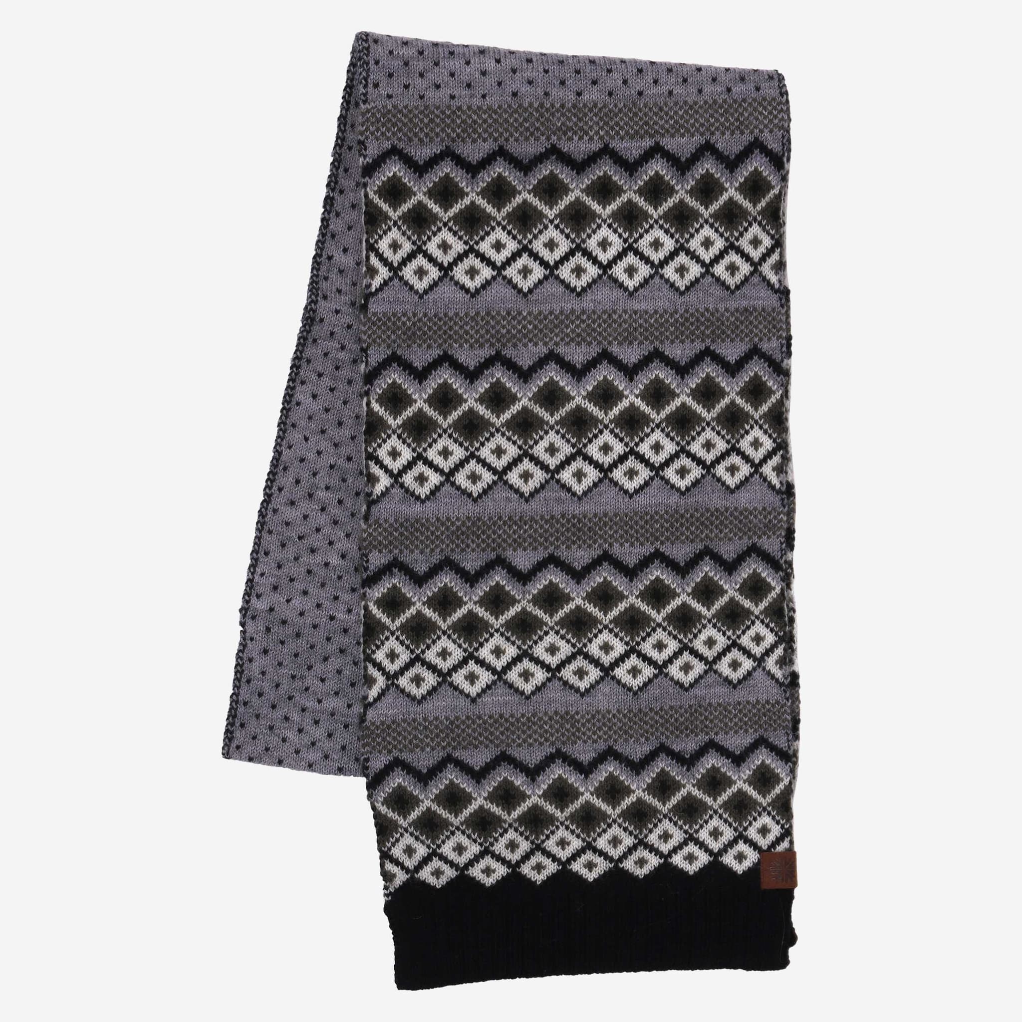 Viðar warm wool scarf