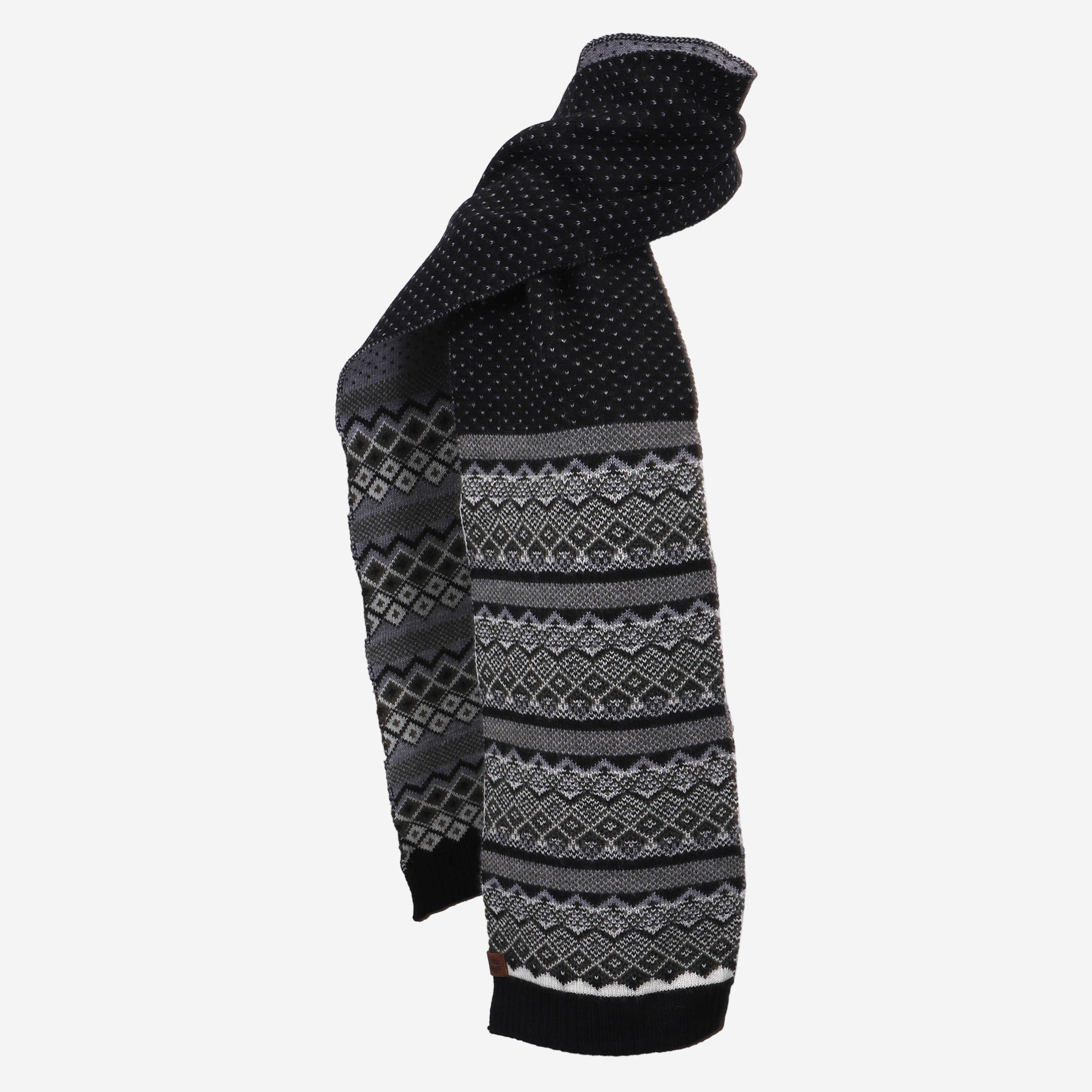 Viðar warm wool scarf