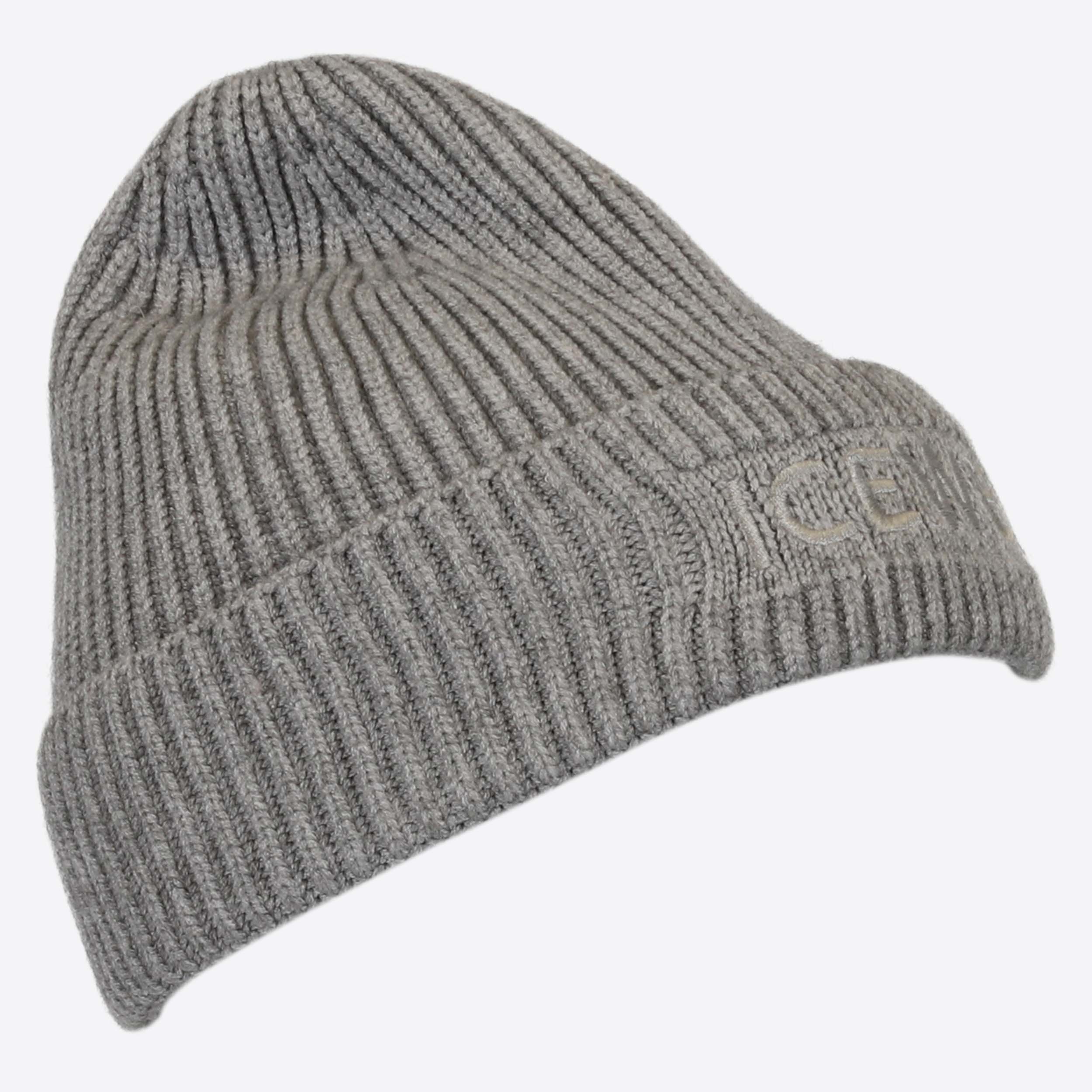 Gil hat