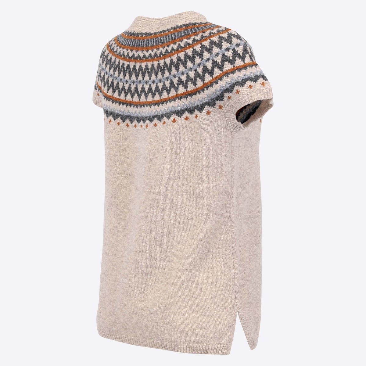 dyngjufjoll-wool-scandinavian-vest_23.jpeg