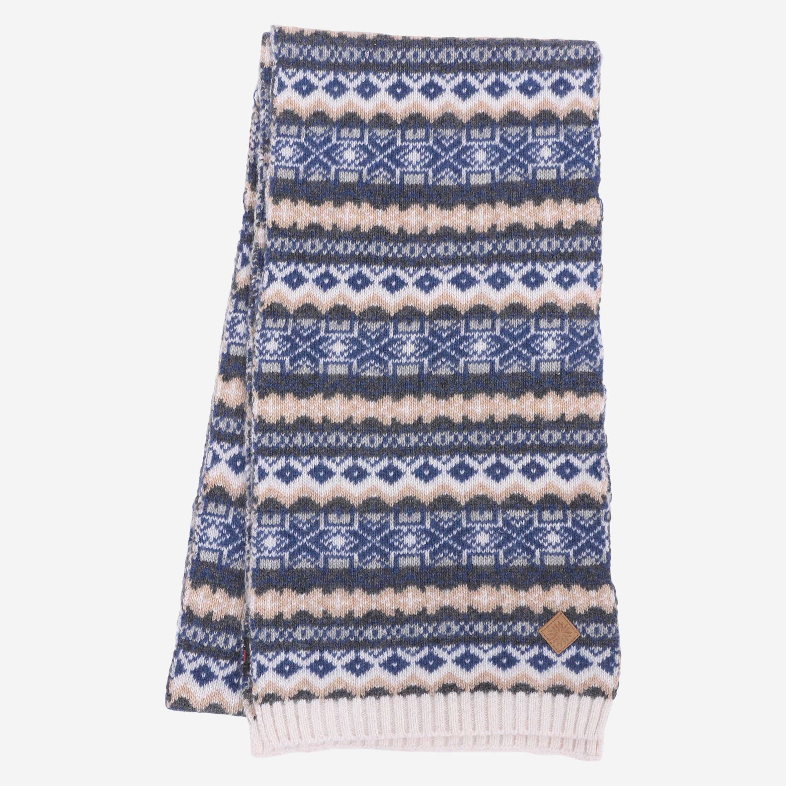 skrudur2-28199-1000-norwegian-wool-scarf_09.jpeg