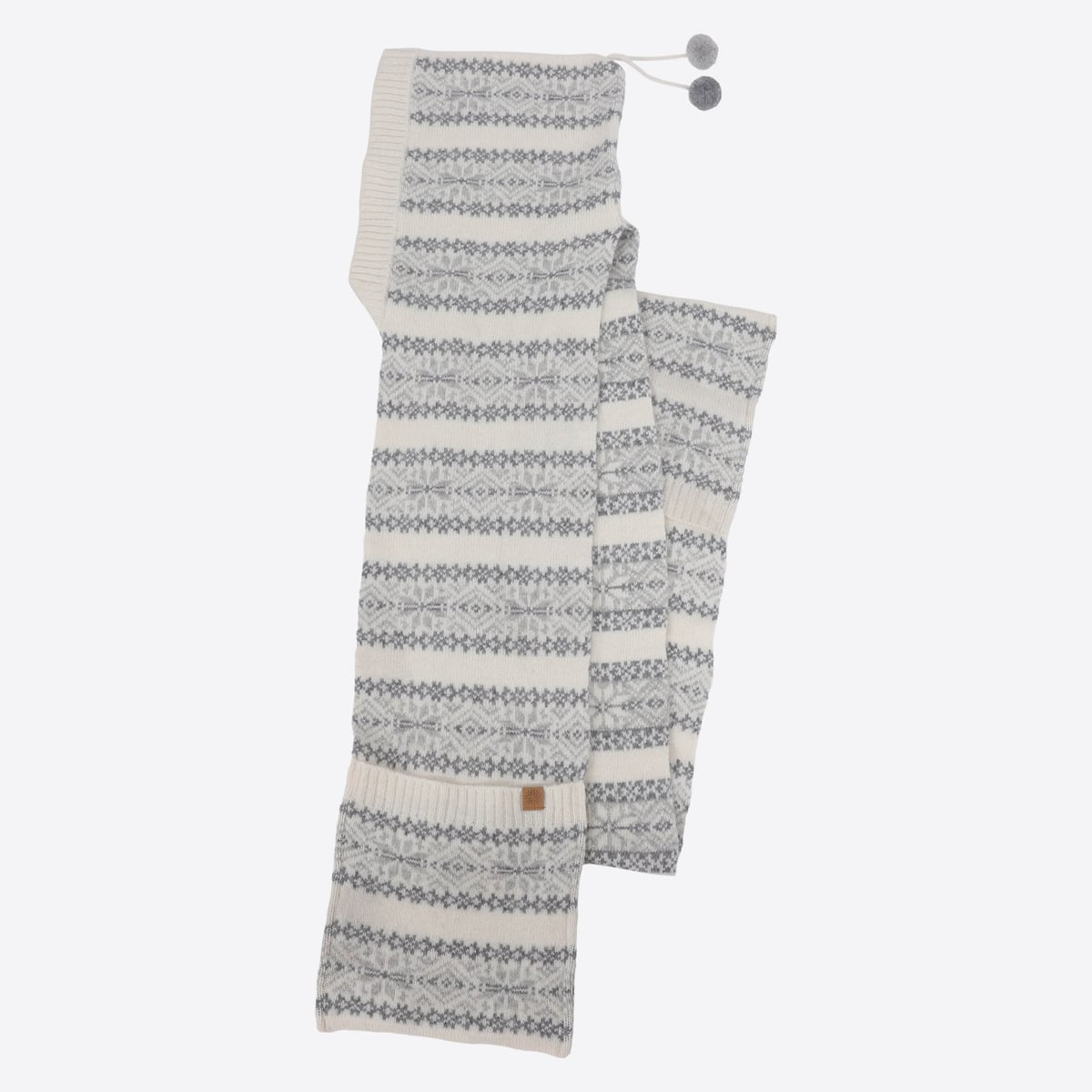 papey2-wool-nordic_scarf-with-hood_51.jpeg