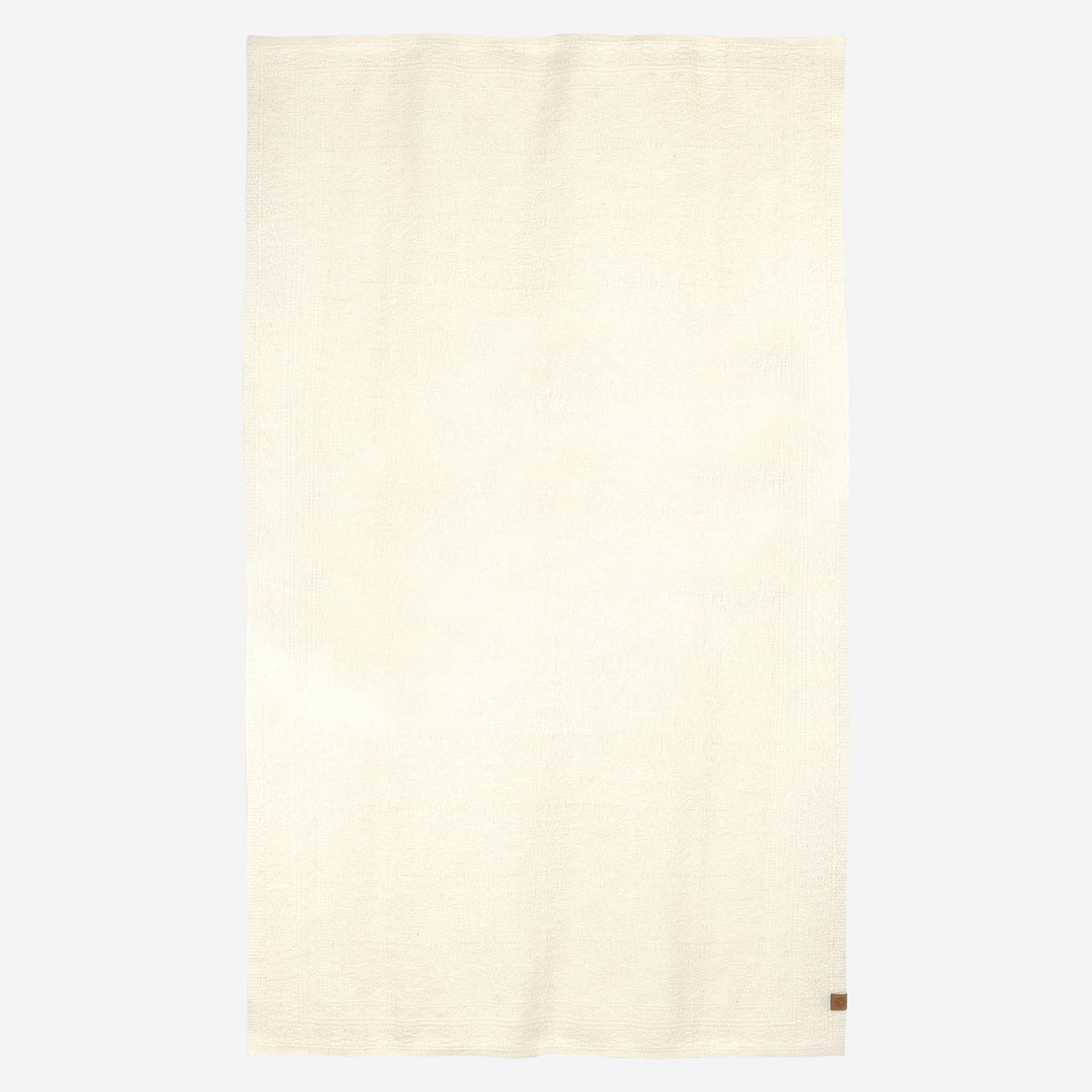 Friðland white Blanket open.jpeg