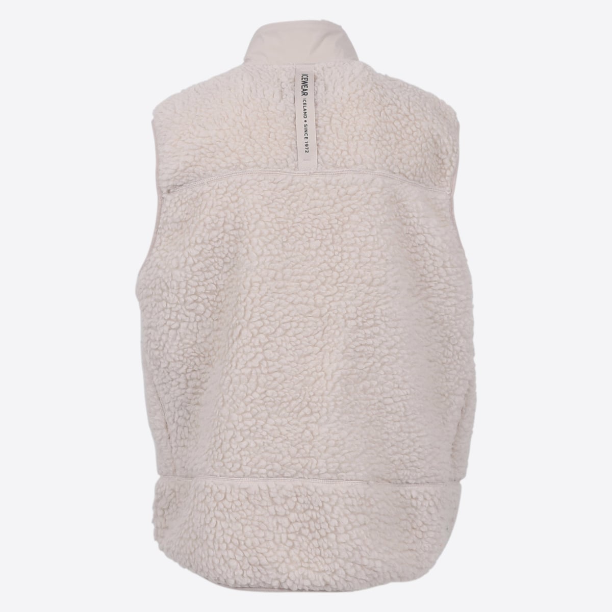 hergilsey-white-vest-sherpa-wool_74.jpeg