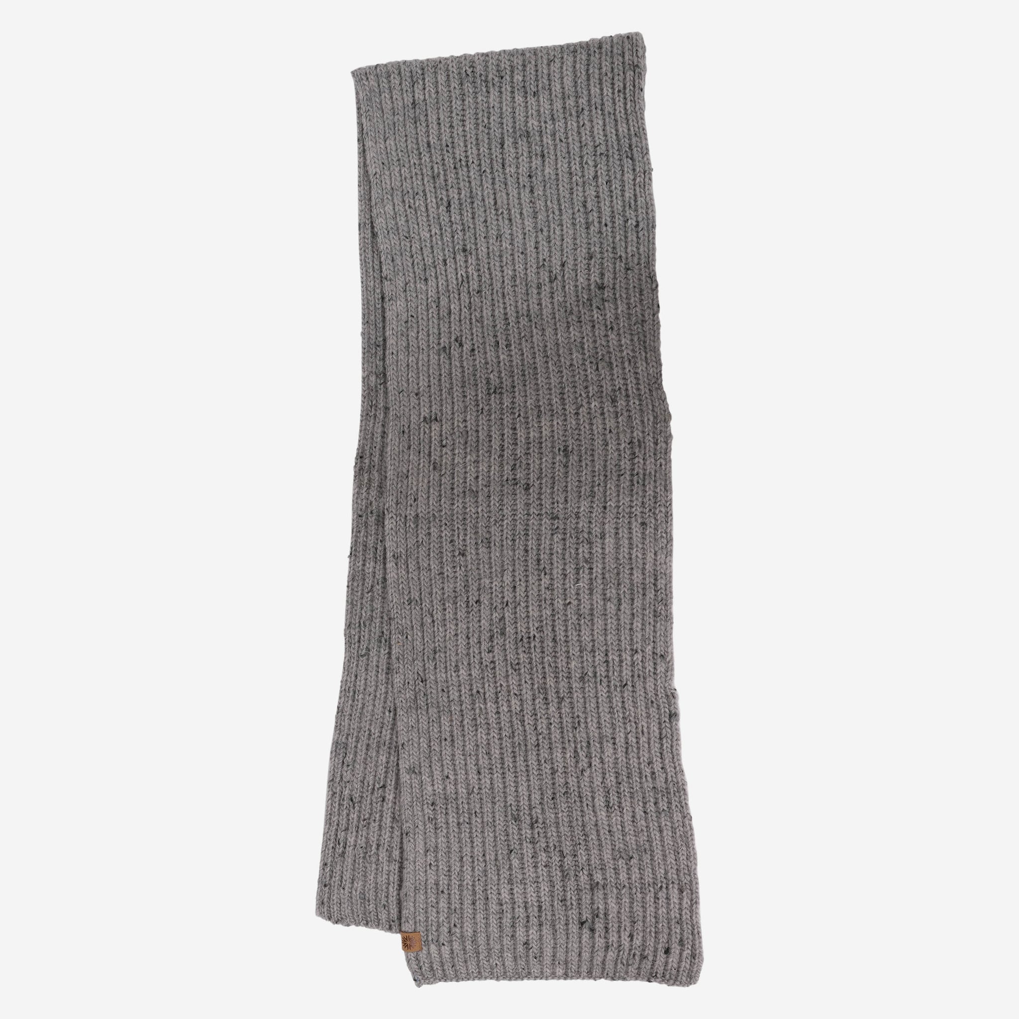 hraunholl-wool-knitted-scarf_19.jpeg