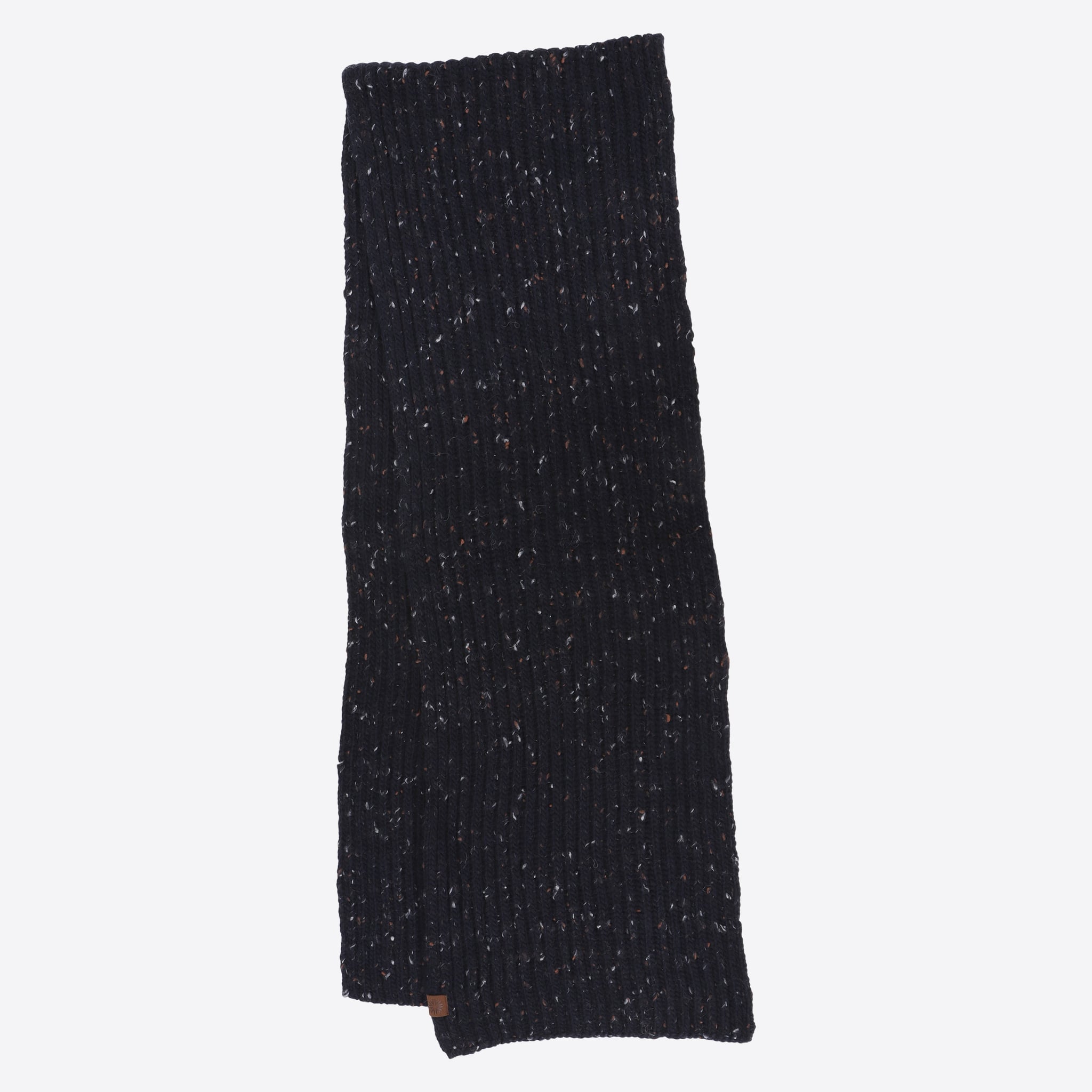 hraunholl-wool-knitted-scarf_23.jpeg