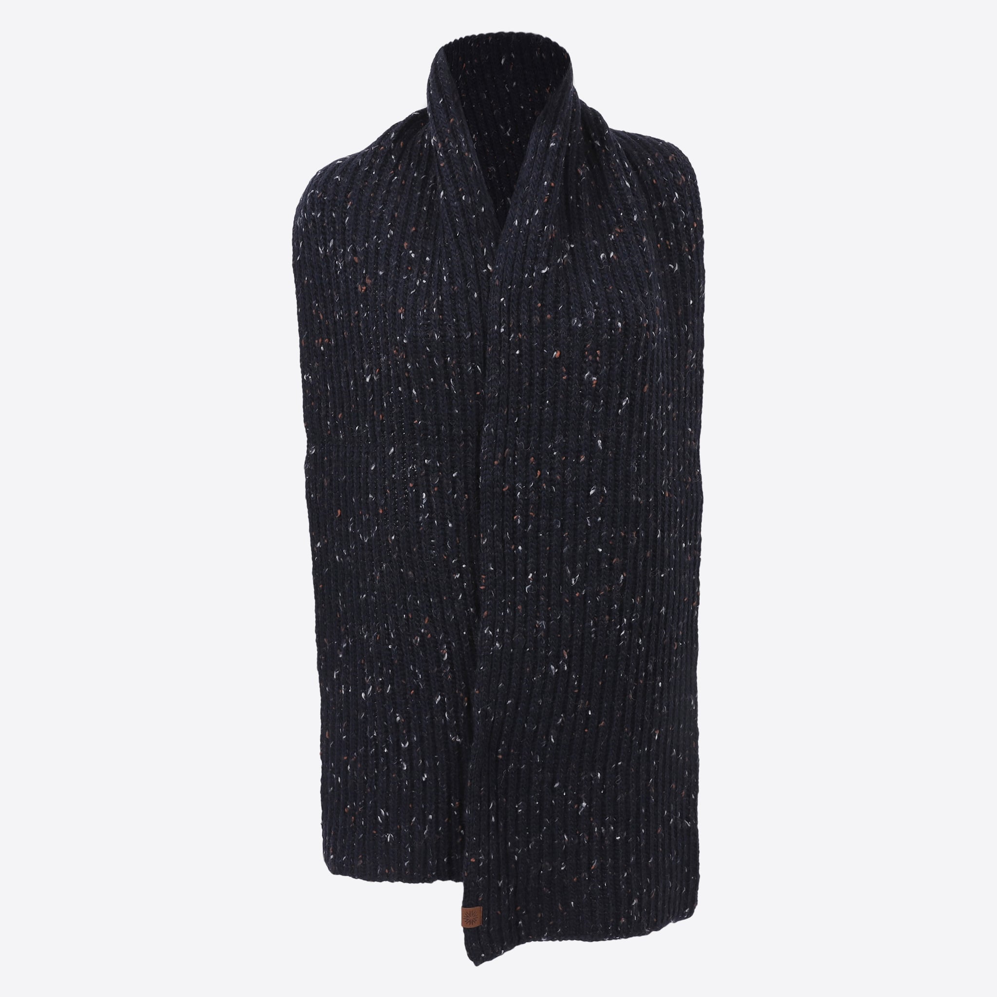 hraunholl-wool-knitted-scarf_32.jpeg