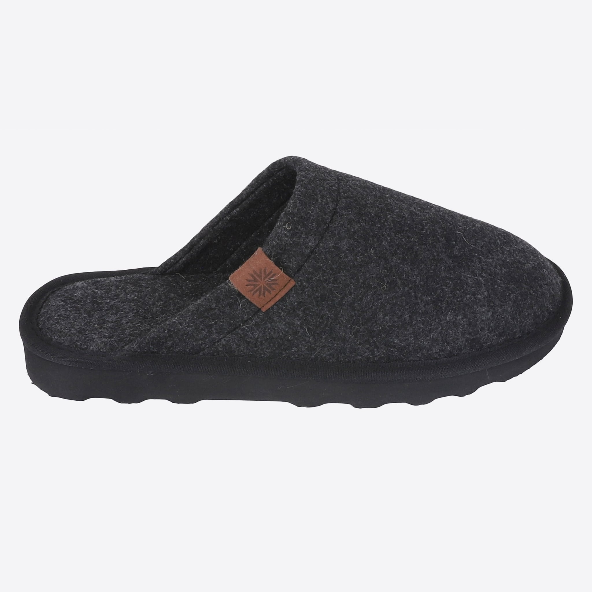 lambafell-wool-indoor-slippers-inniskor-black_77.jpeg