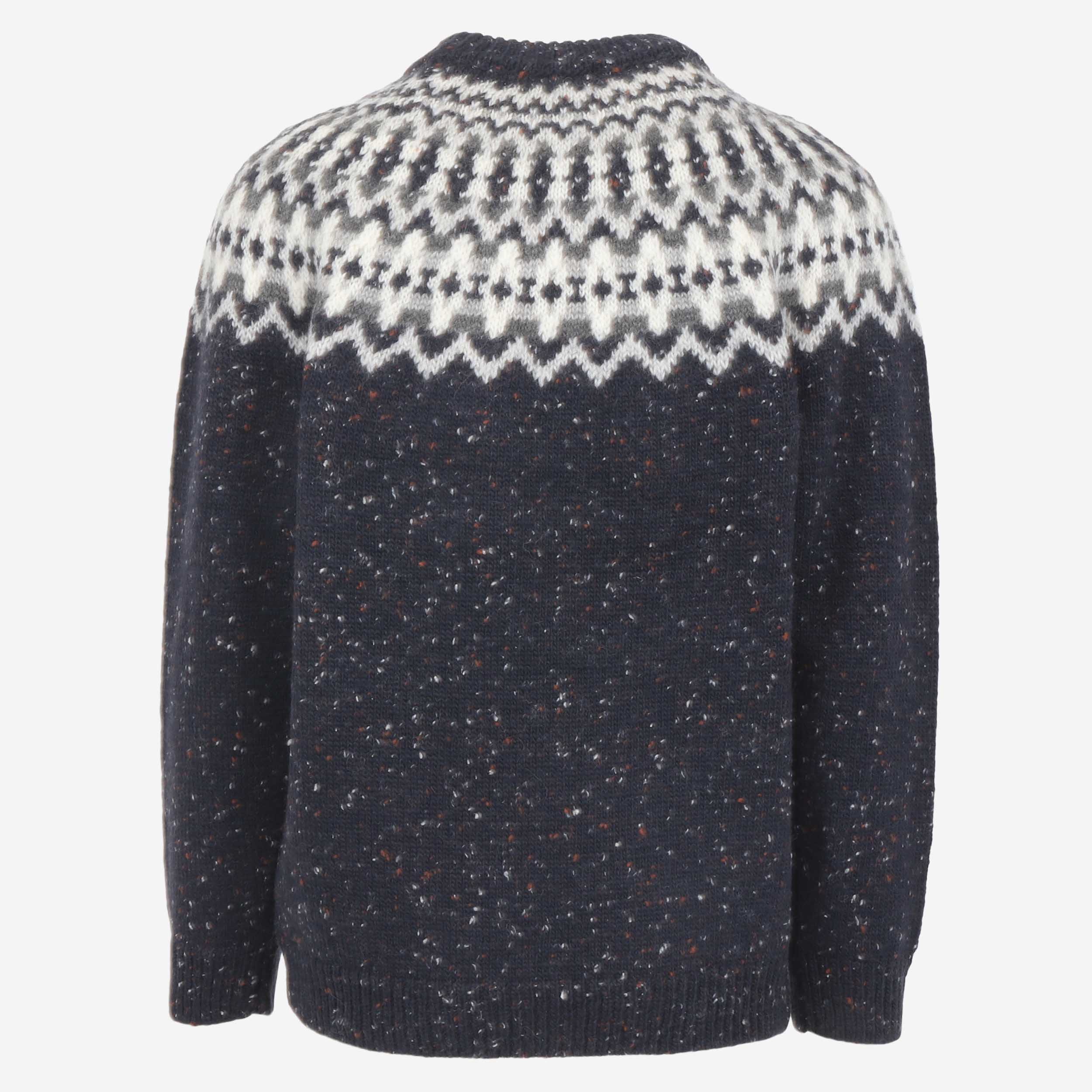 Snorragarður wool jumper traditional Icelandic design  