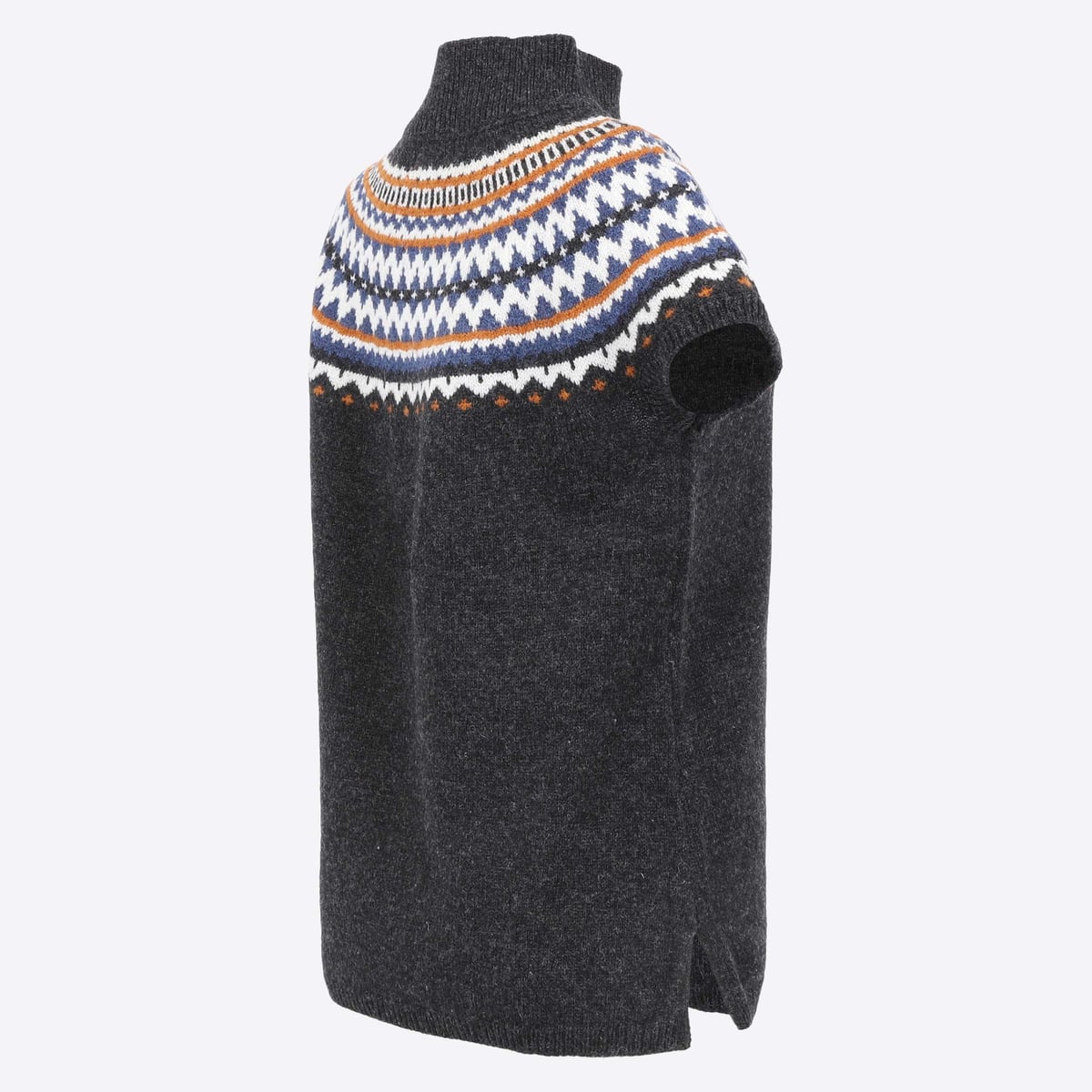 dyngjufjoll-black-wool-nordic-vest_20.jpeg