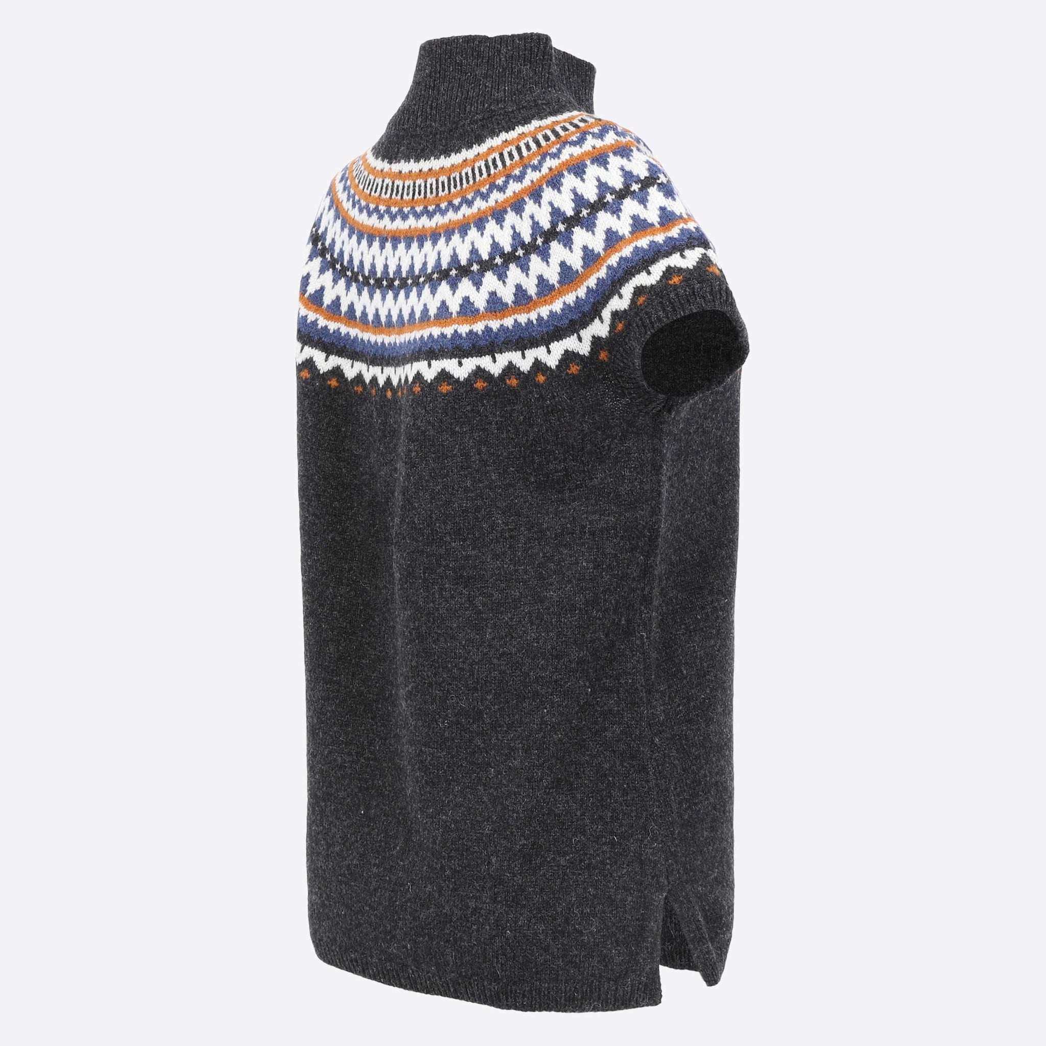 dyngjufjoll-black-wool-nordic-vest_20.jpeg