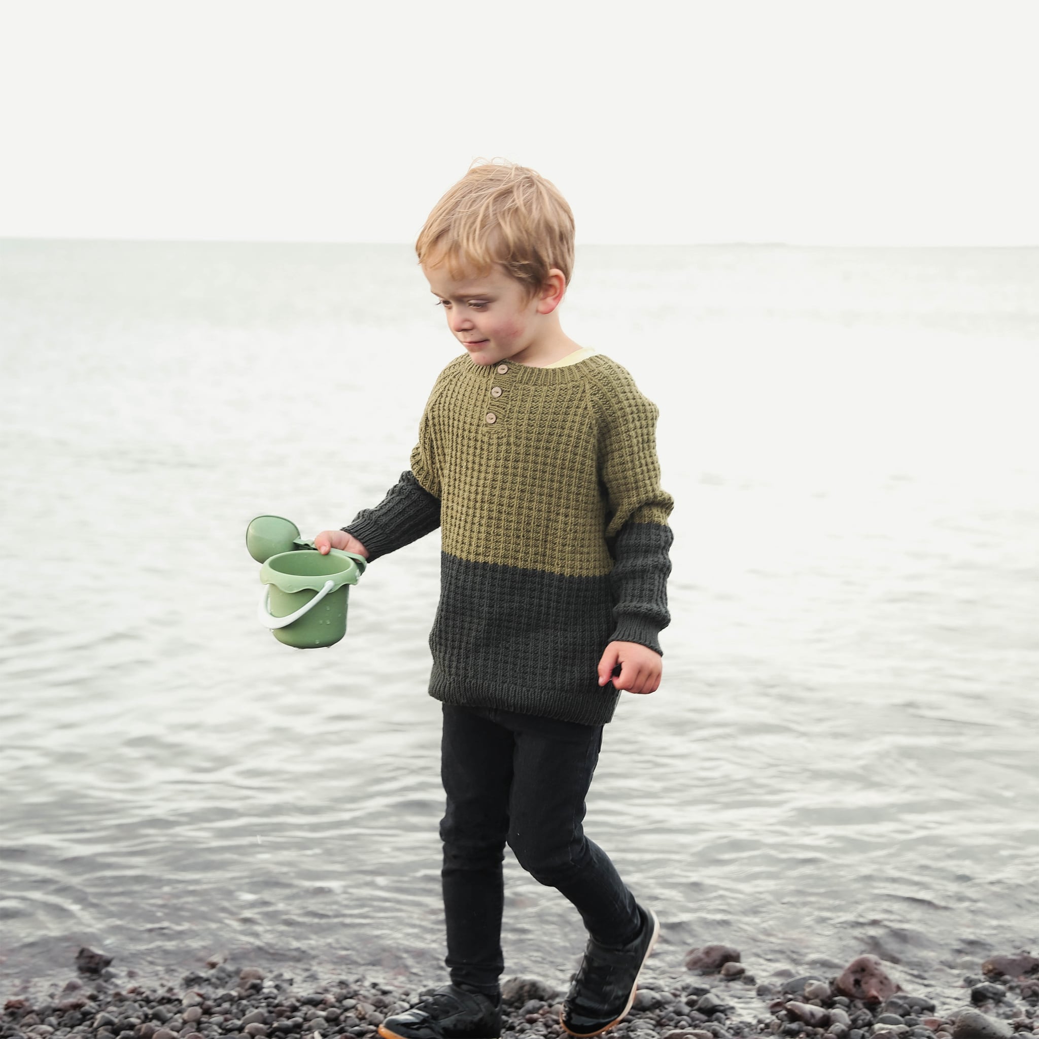 Kalli kids´ pullover knitting pattern