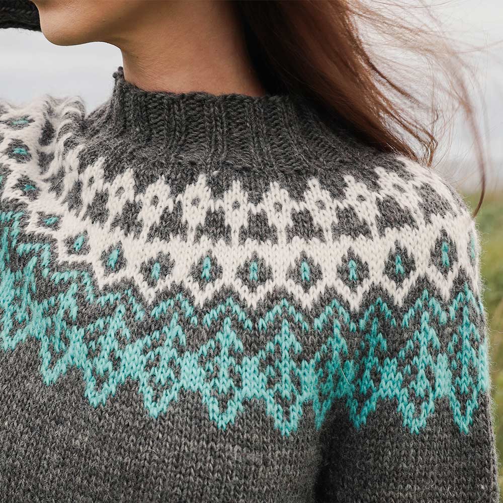 erna_KNIT0327_womens-sweater_knitting-pattern_prjonauppskrift3.jpeg