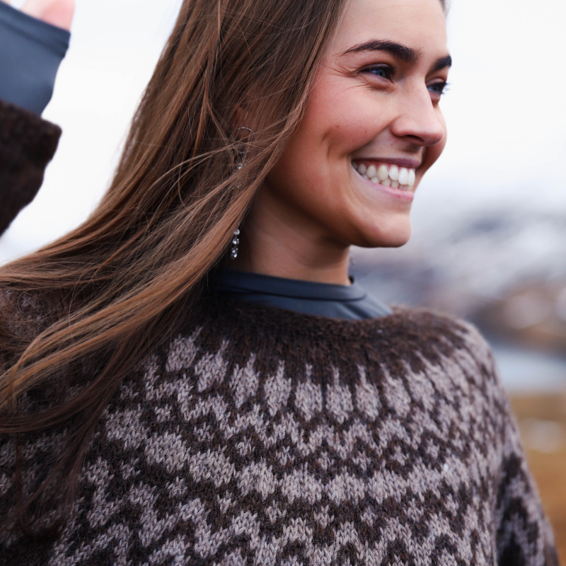 Kría oversized sweater knitting pattern