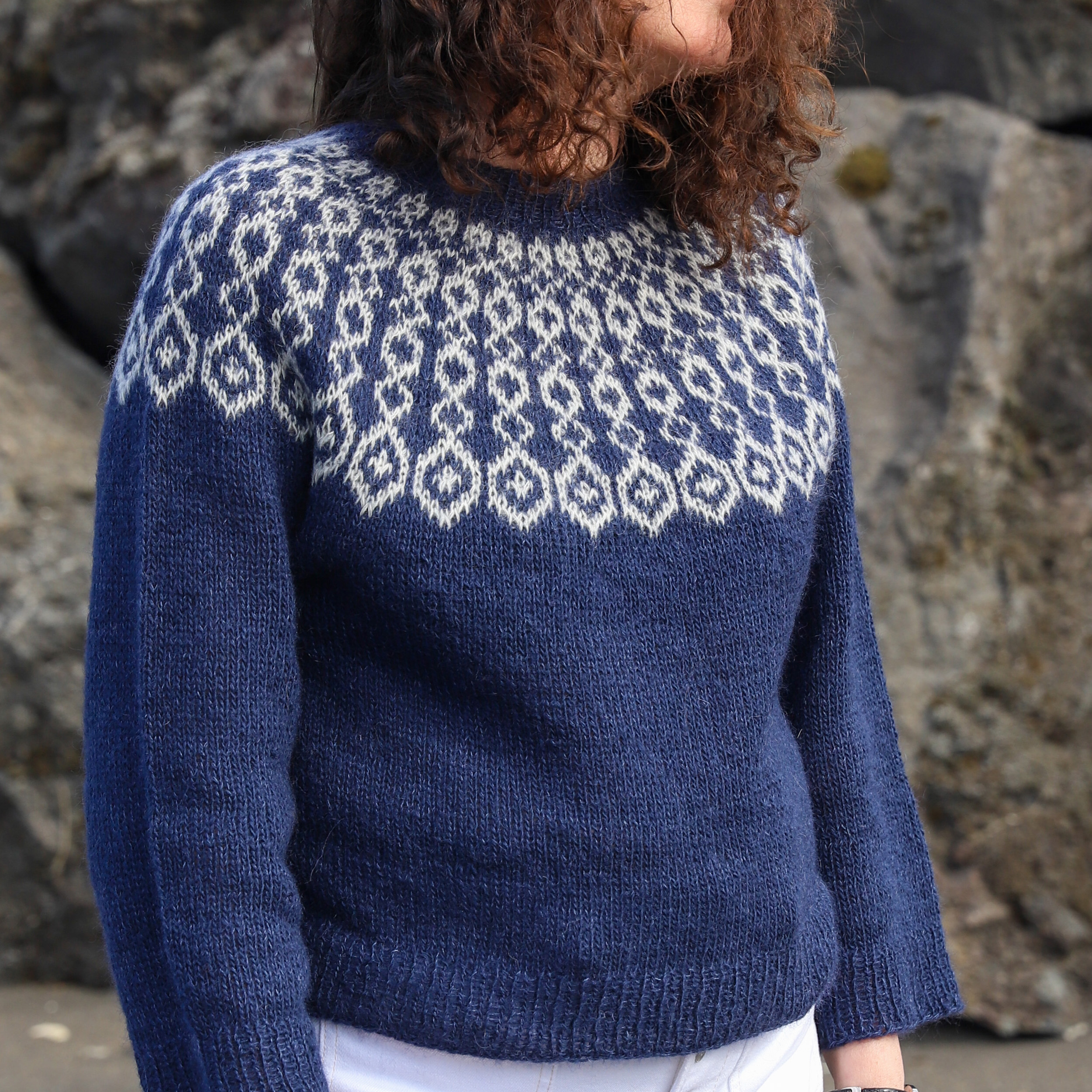 Rúrika adult sweater knitting pattern
