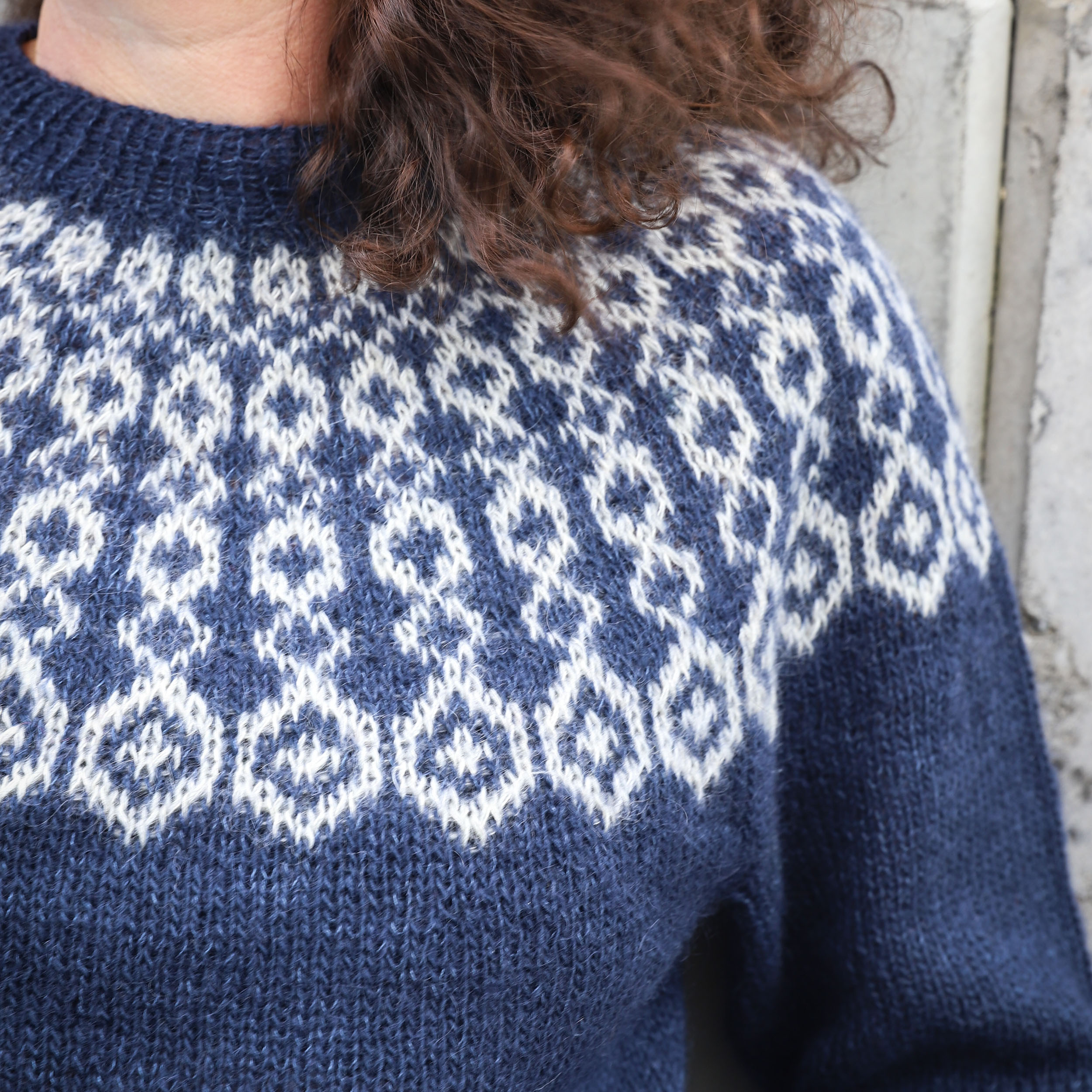 Rúrika adult sweater knitting pattern