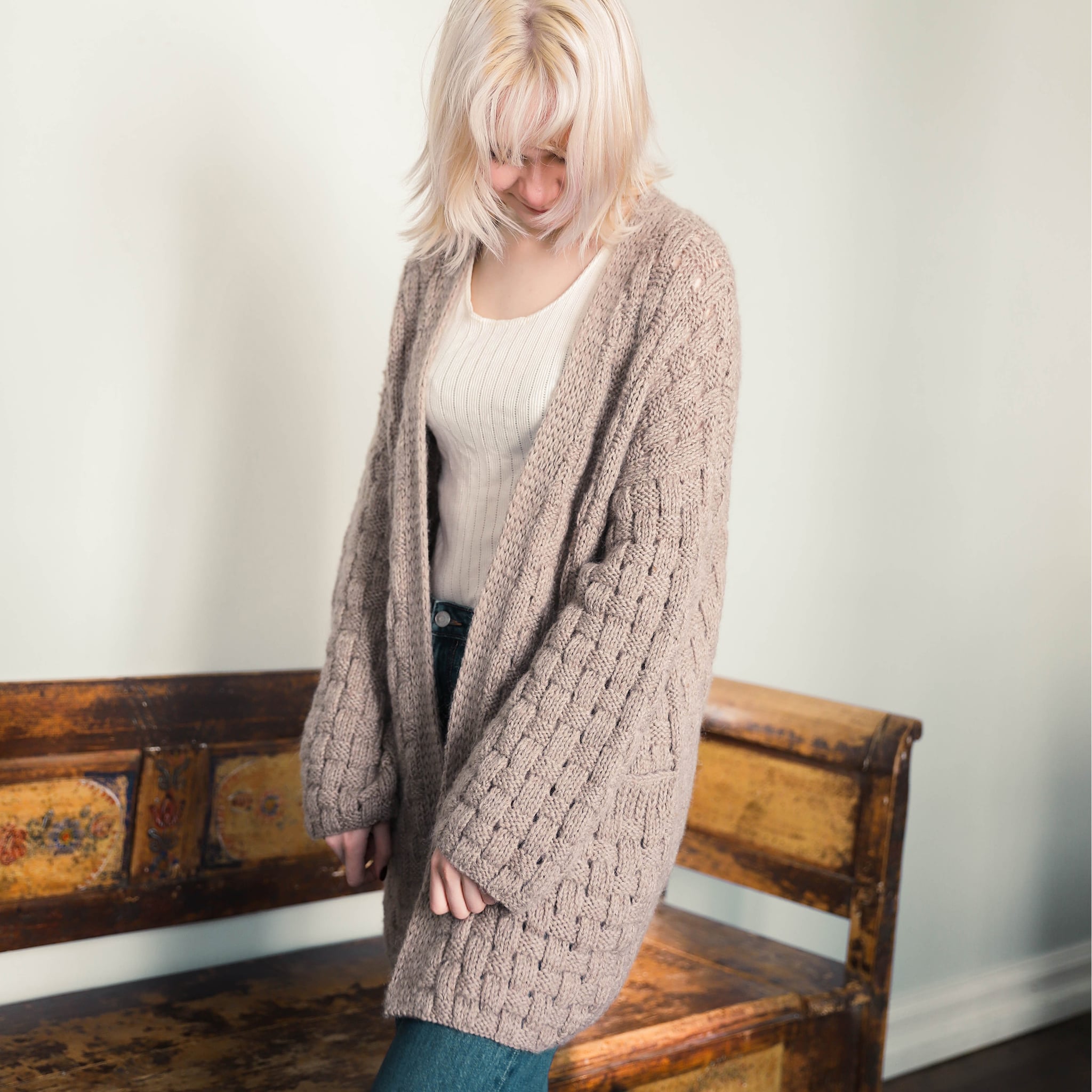 Stína long cardigan knitting pattern