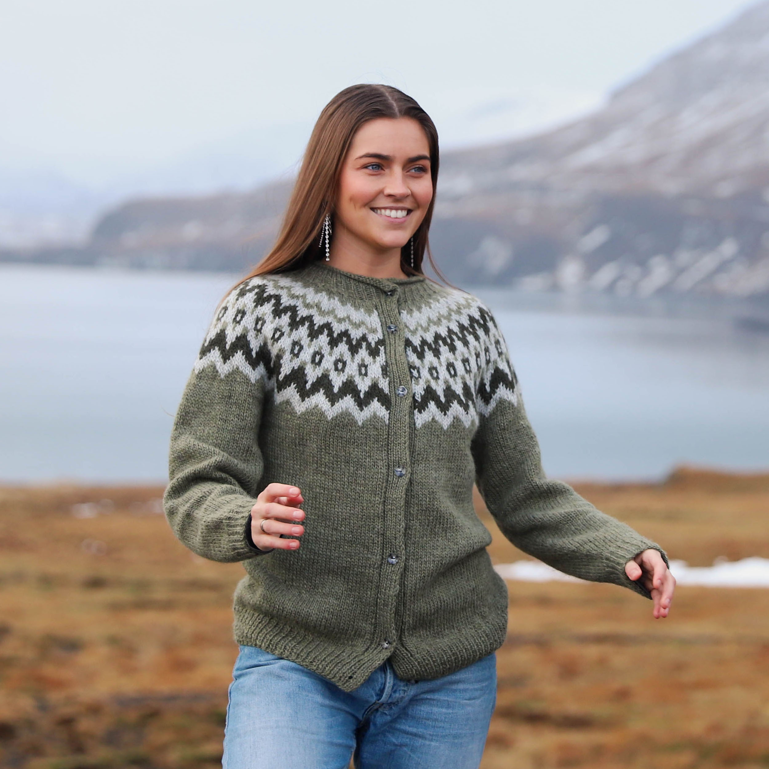 Teista buttoned sweater knitting pattern