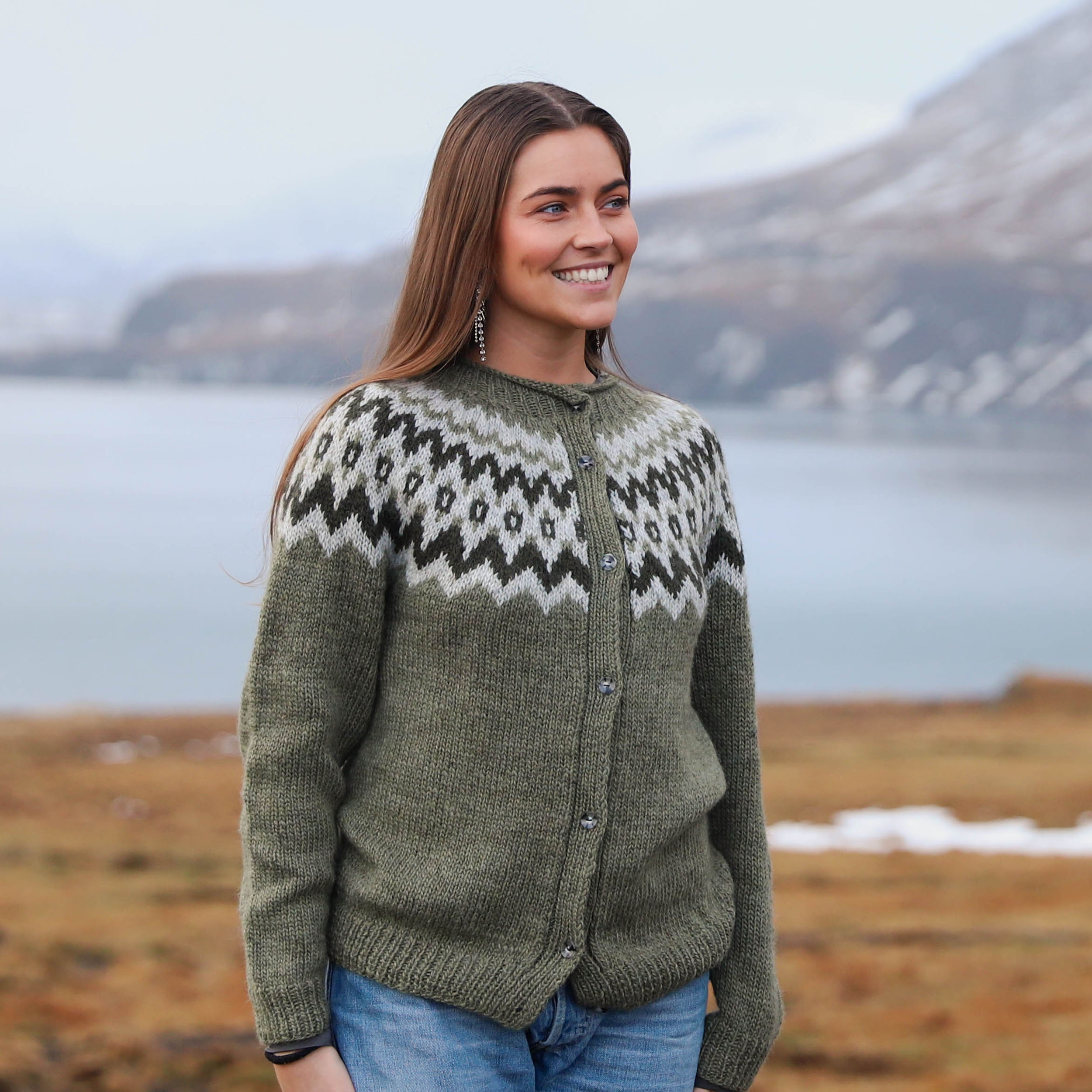 Teista buttoned sweater knitting pattern