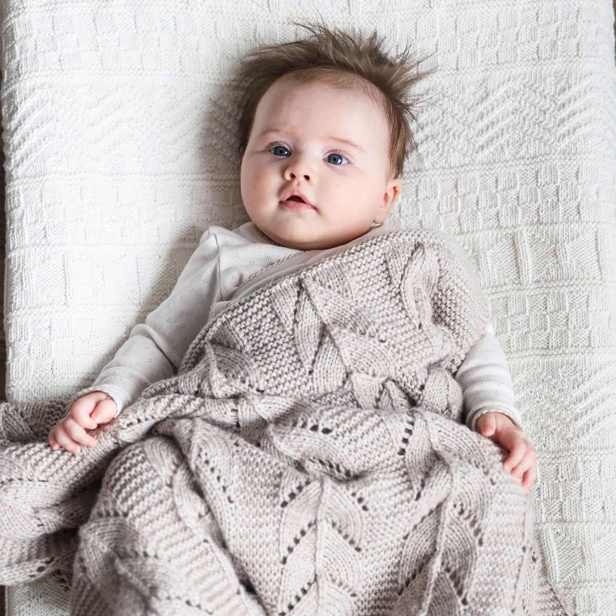 ylja_KNIT0353_leaf-pattern-blanket_knitting-pattern_prjonauppskrift1.jpeg