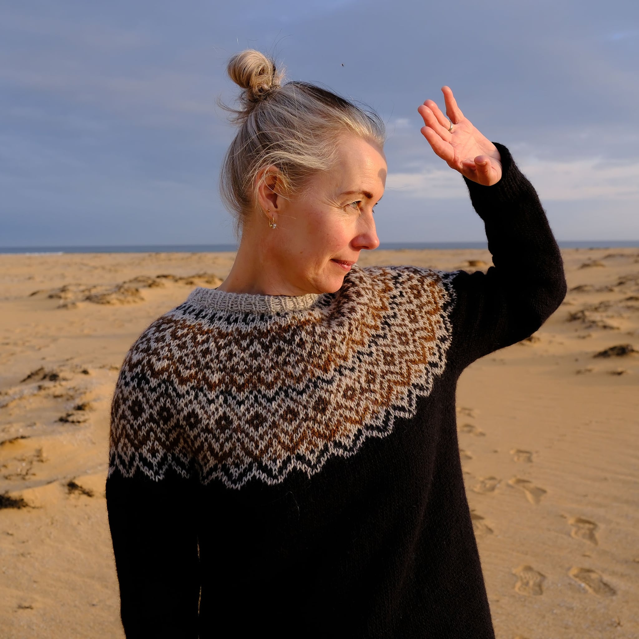 Svala traditional pattern sweater knitting pattern