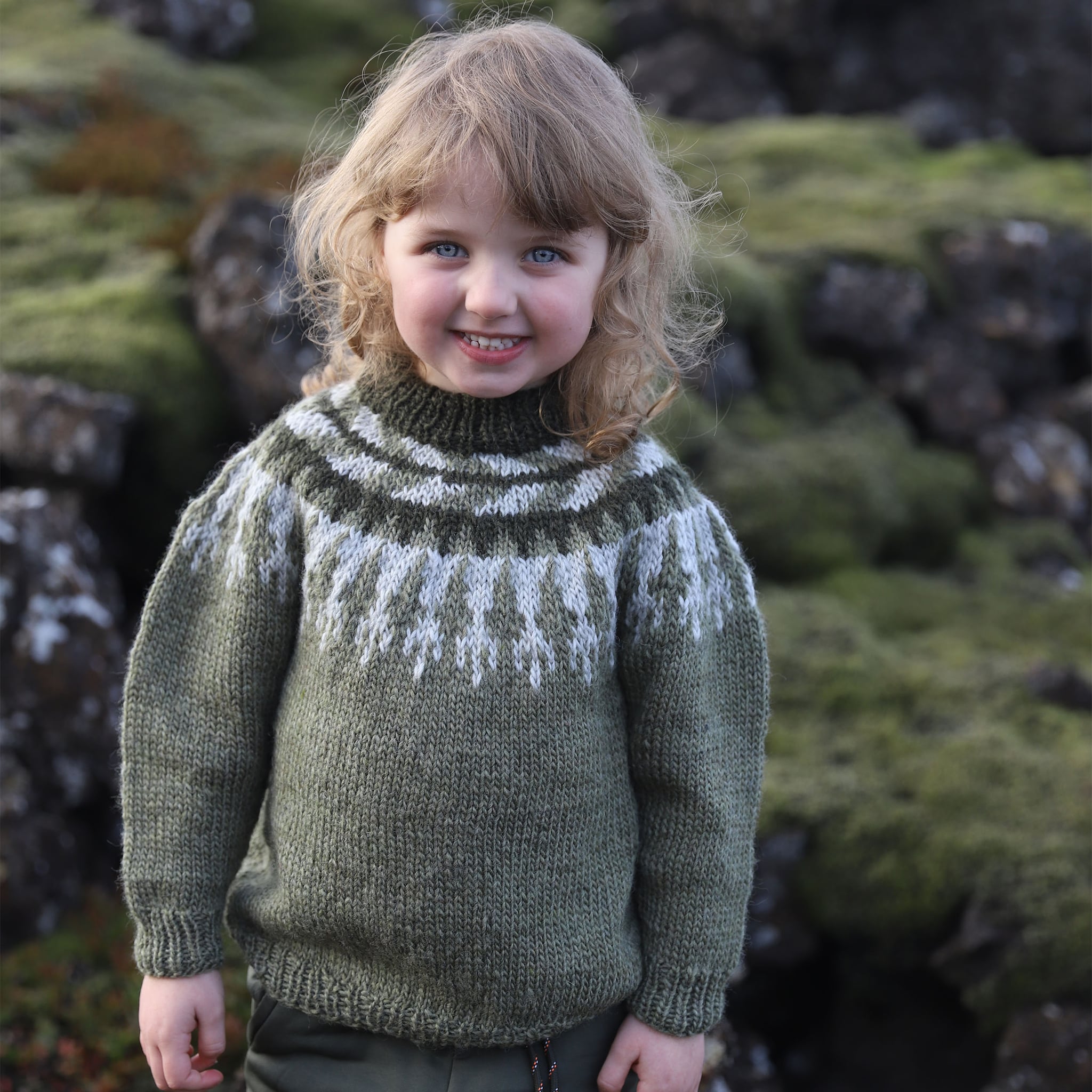 Jói/Jóa kid´s traditional Icelandic sweater knitting pattern