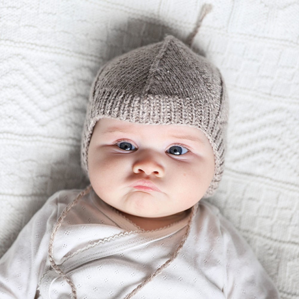 Bifukolla newborn hat knitting pattern