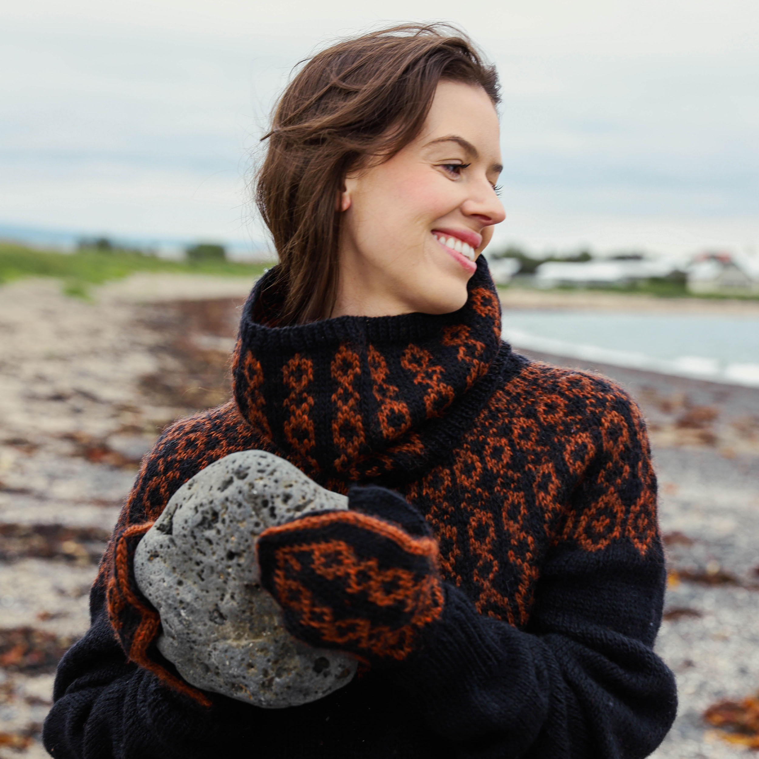 Rúrý mittens and ruff knitting pattern