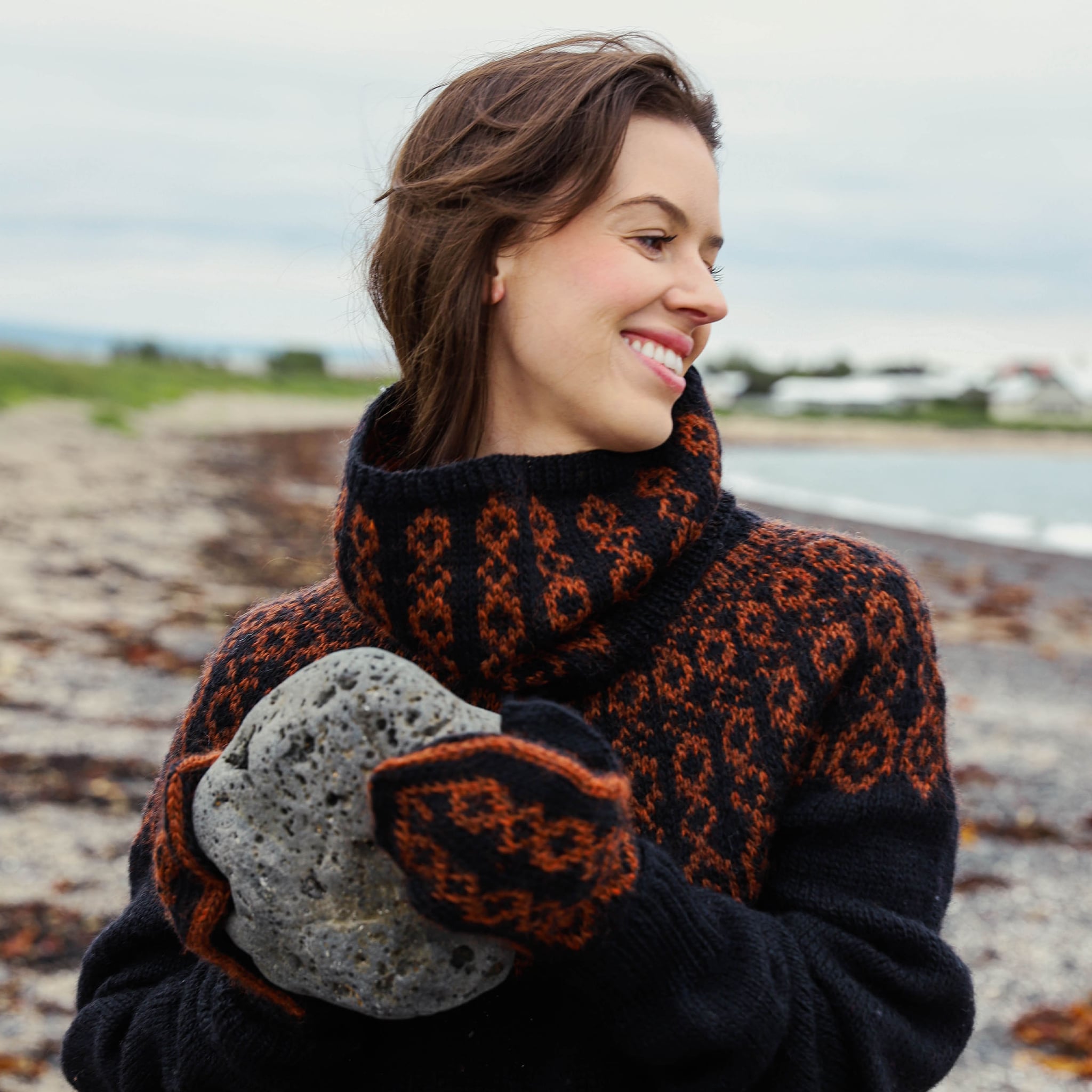 Rúrý mittens and ruff knitting pattern
