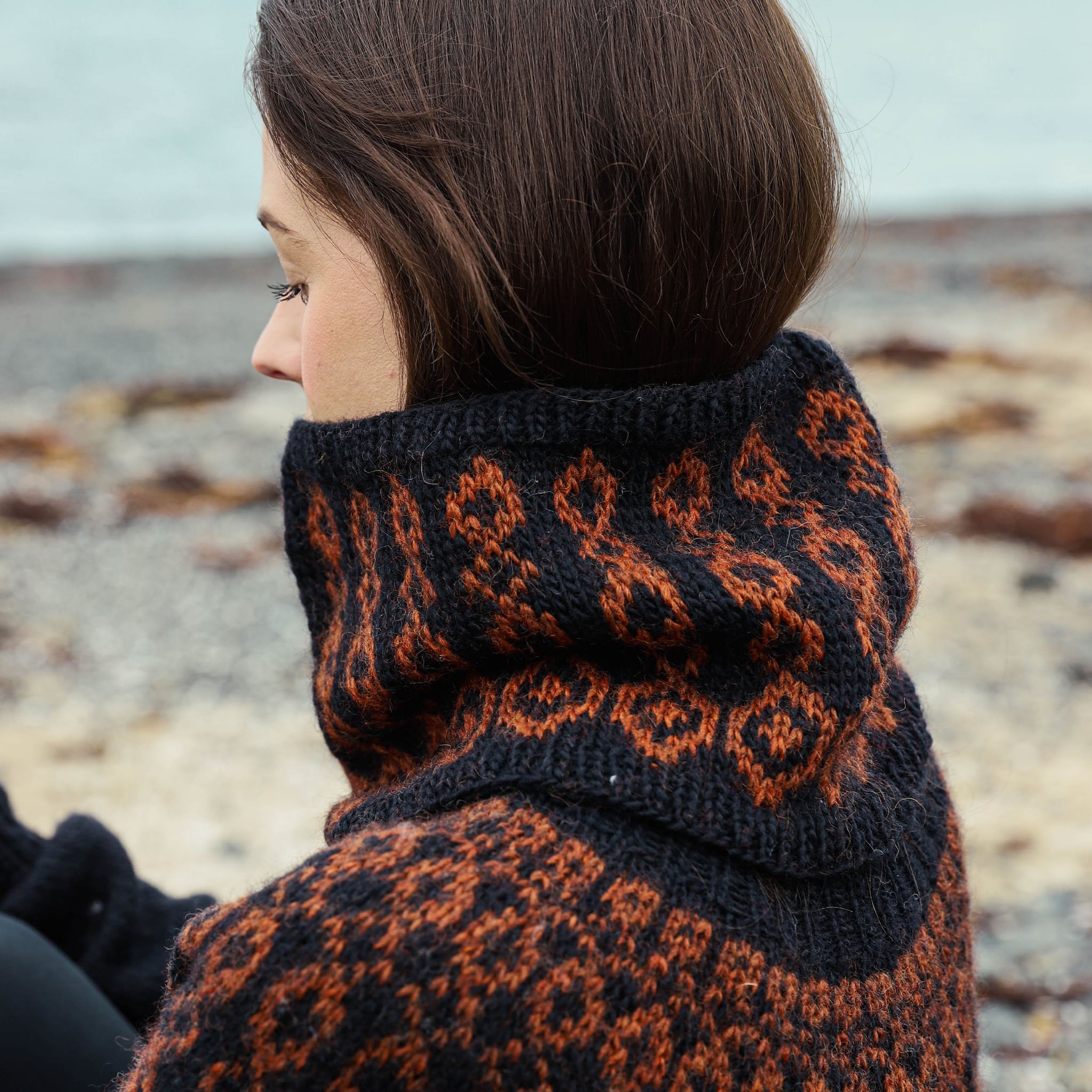 Rúrý mittens and ruff knitting pattern