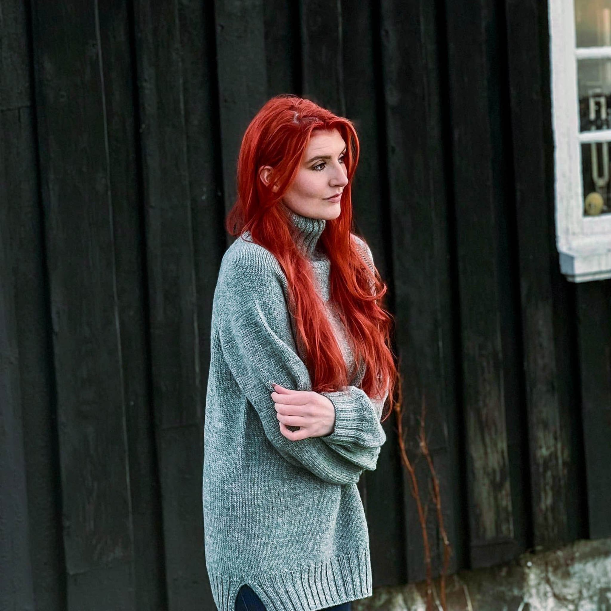 Ylfa long sweater knitting pattern