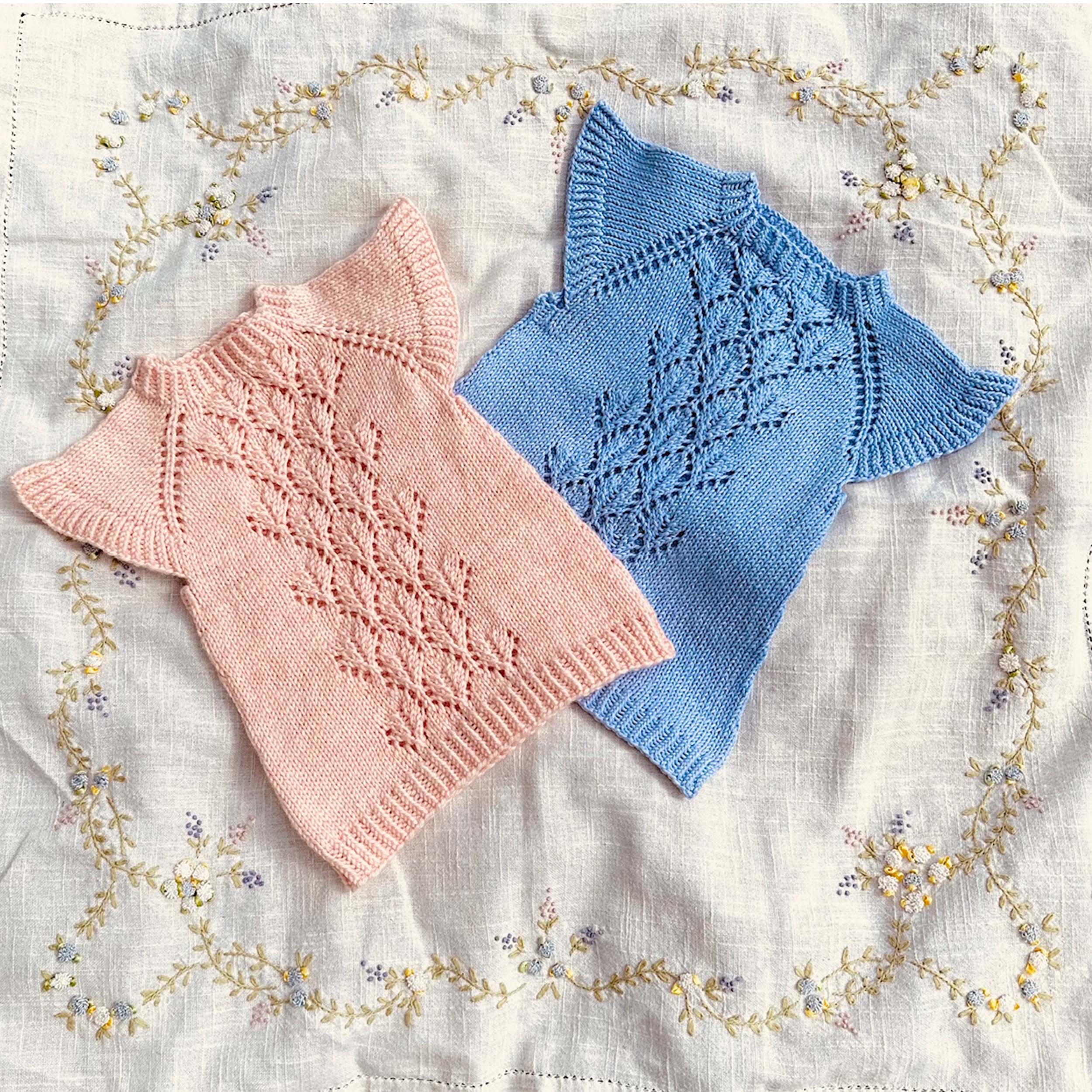 skotta-skokkur_HG-001_kids-dress_knitting-pattern_prjonauppskrift2.jpeg