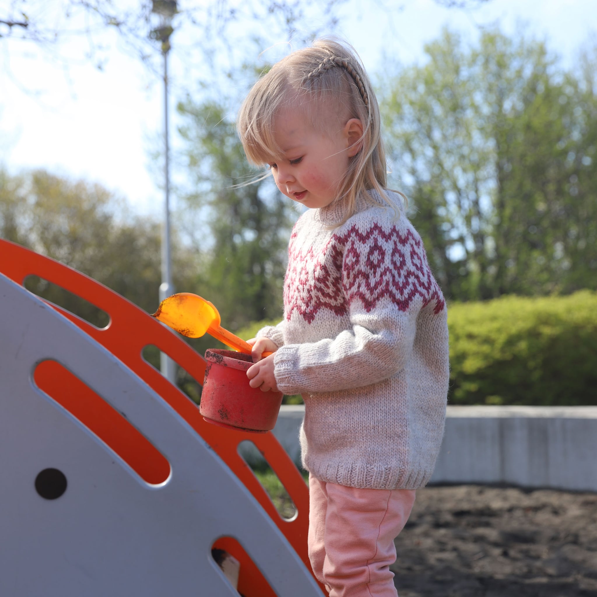 krummi_KNIT0454_kids-sweater_knitting-pattern_prjonauppskrift8.jpeg