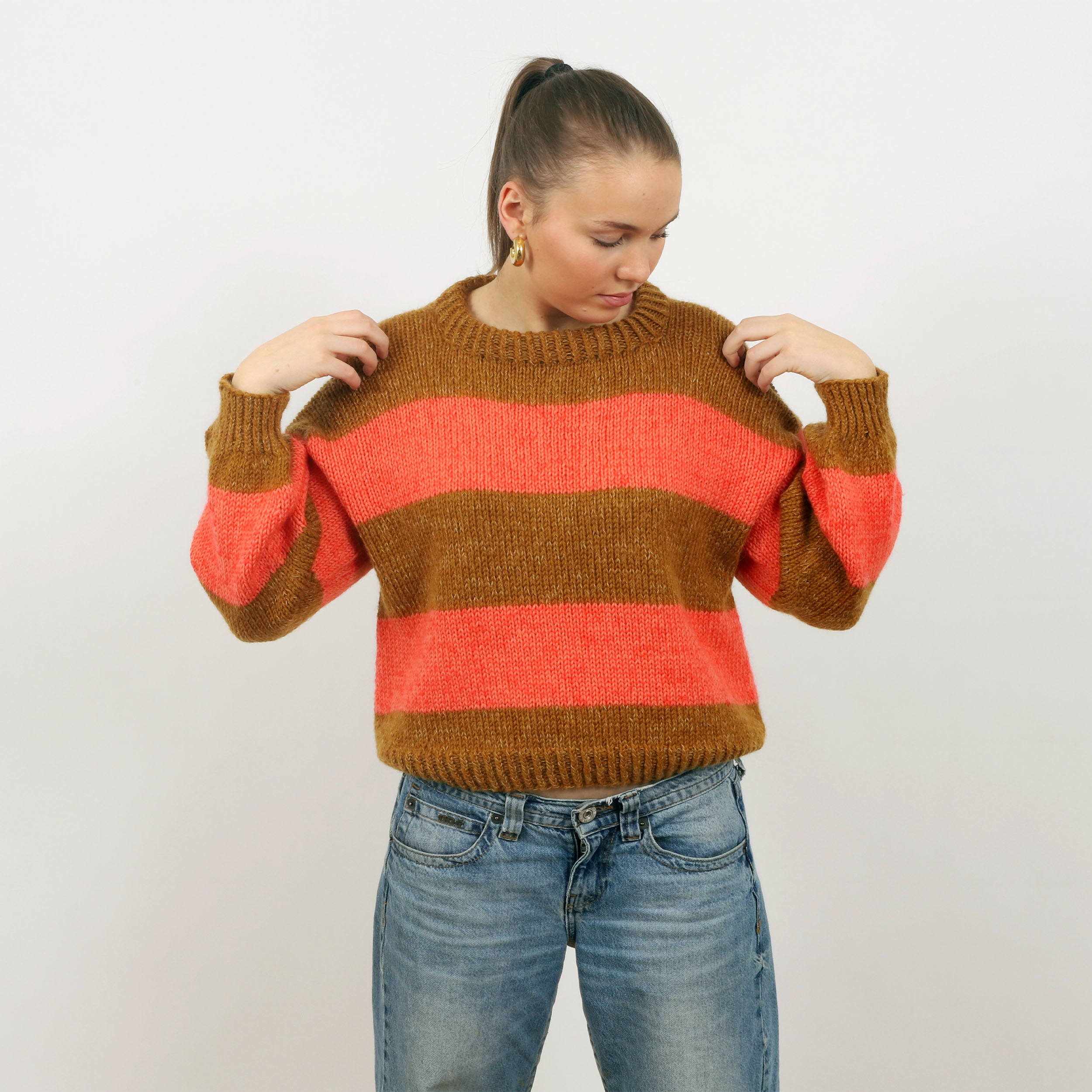 Box Pullover-Strickmuster mit Streifen