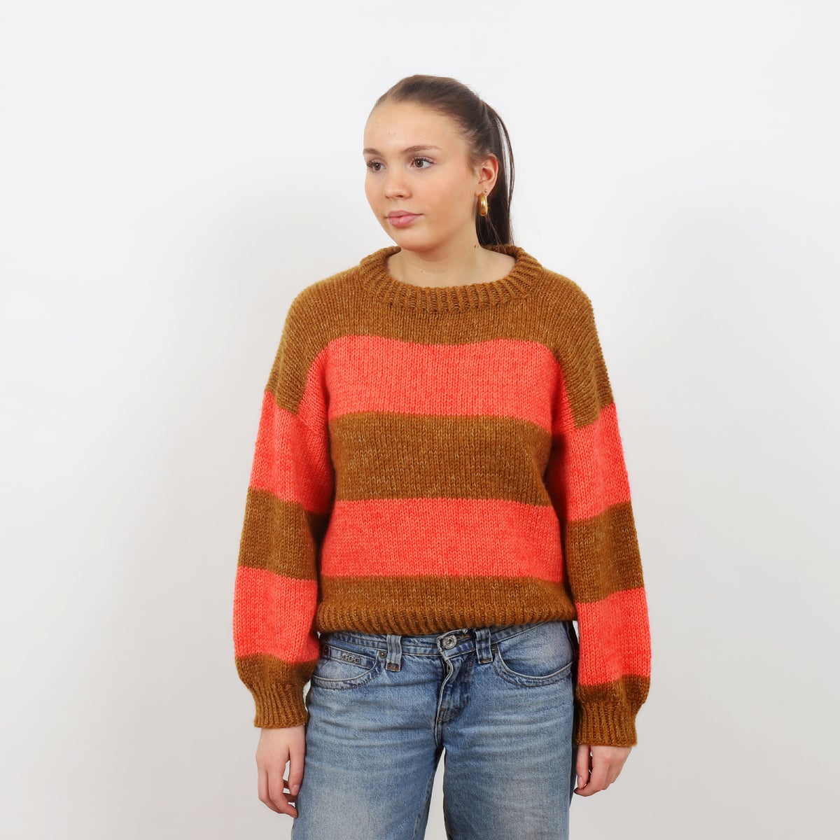 box_KNIT0437_striped-sweater_knitting-pattern_prjonauppskrift3.jpeg