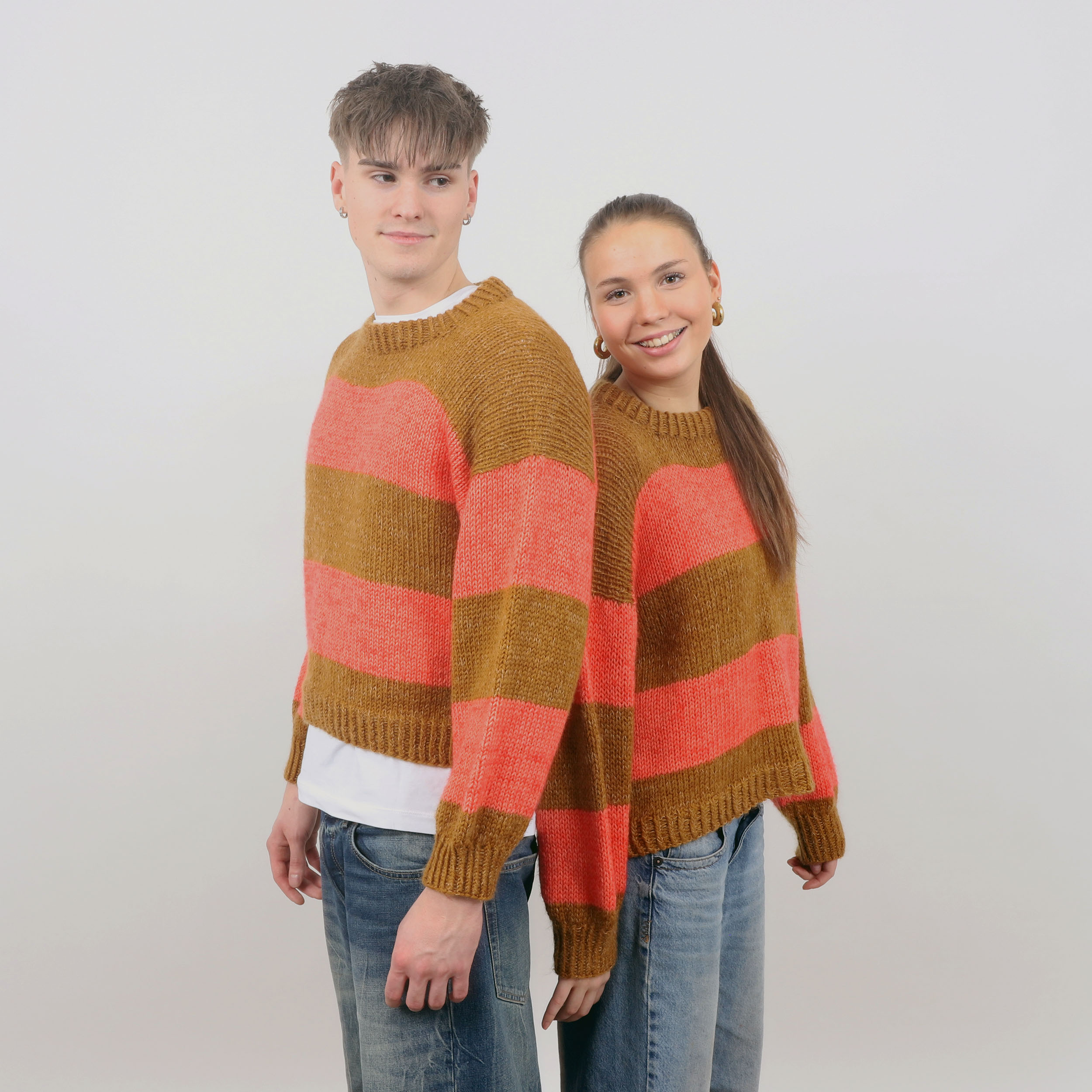 Box Pullover-Strickmuster mit Streifen