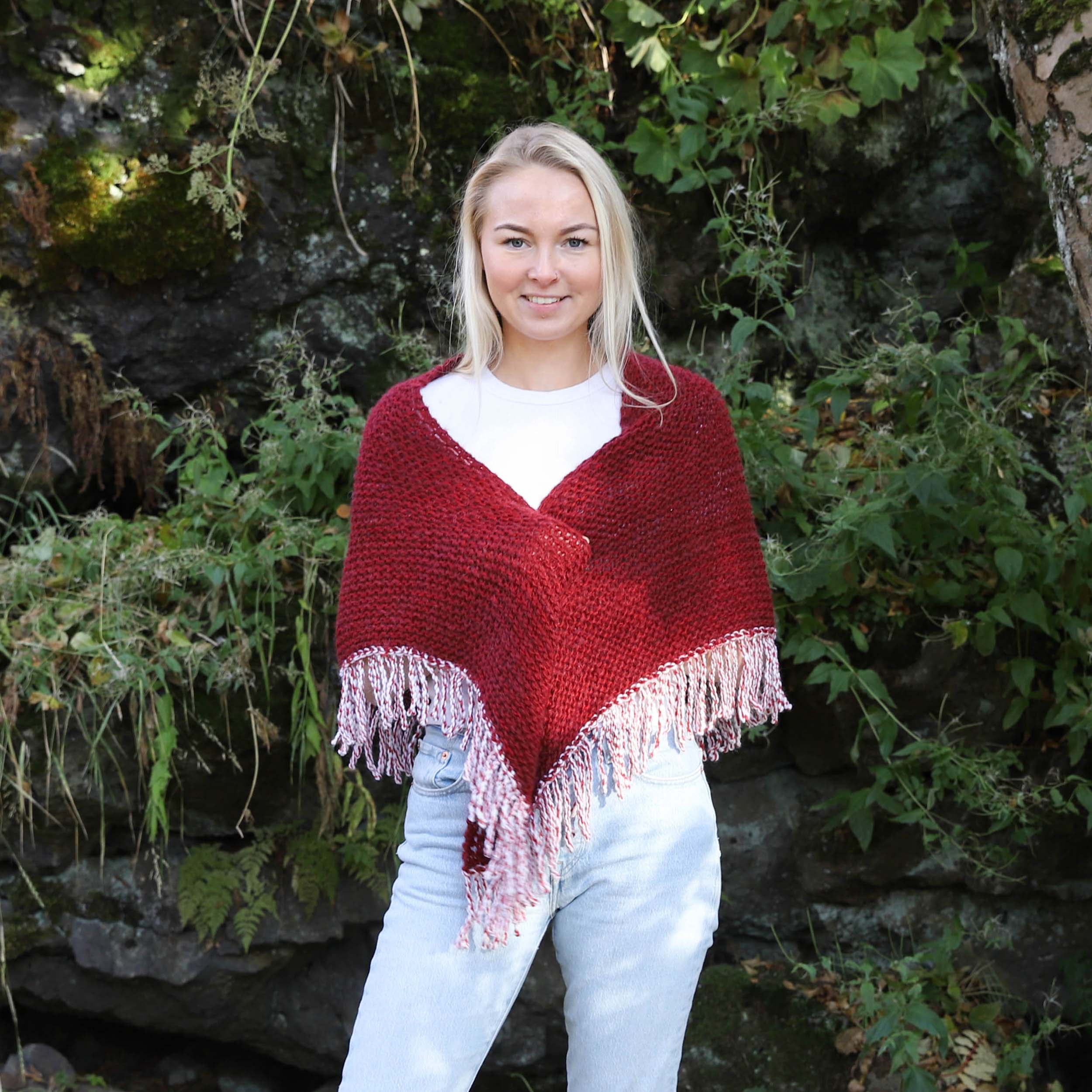 Völusjal fringe shawl knitting pattern