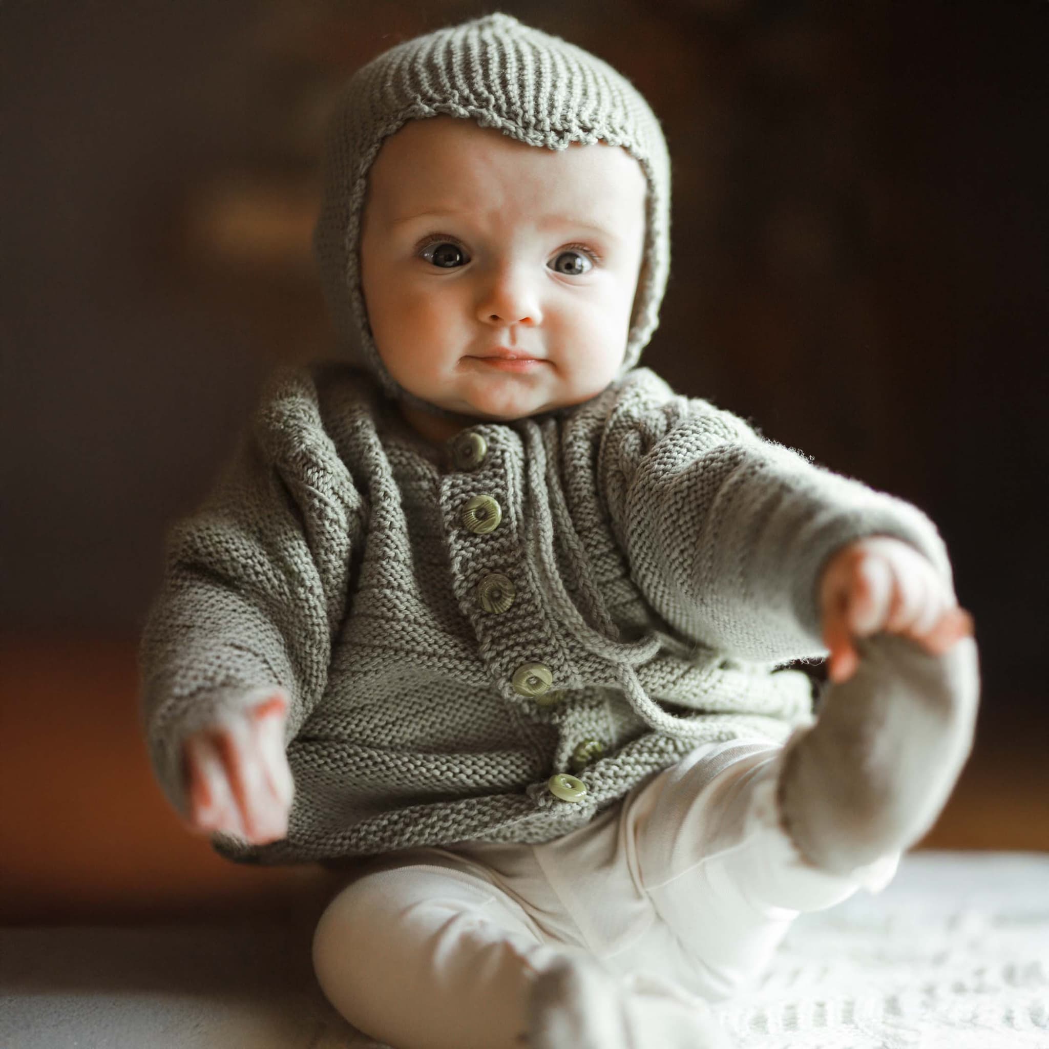 Gréta/Grétar newborn set knitting pattern