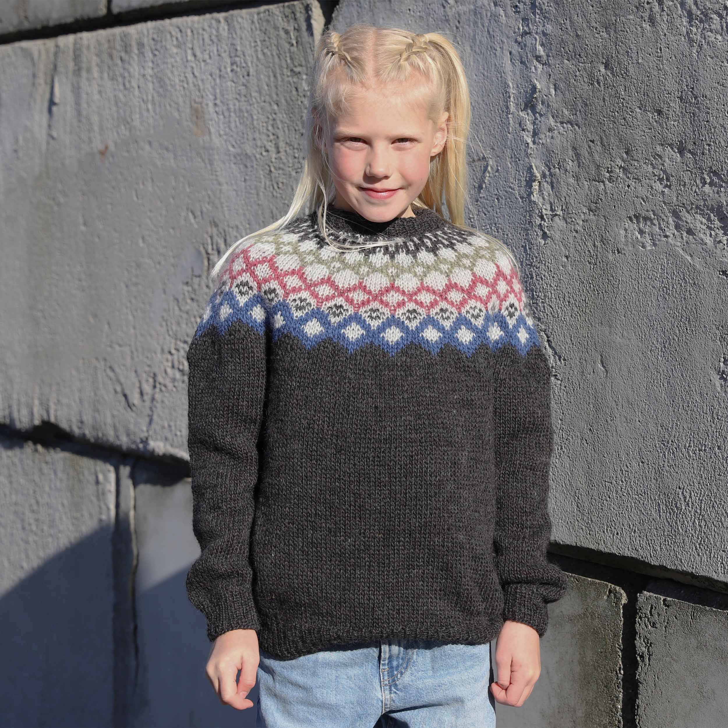 Tígull kids sweater knitting pattern
